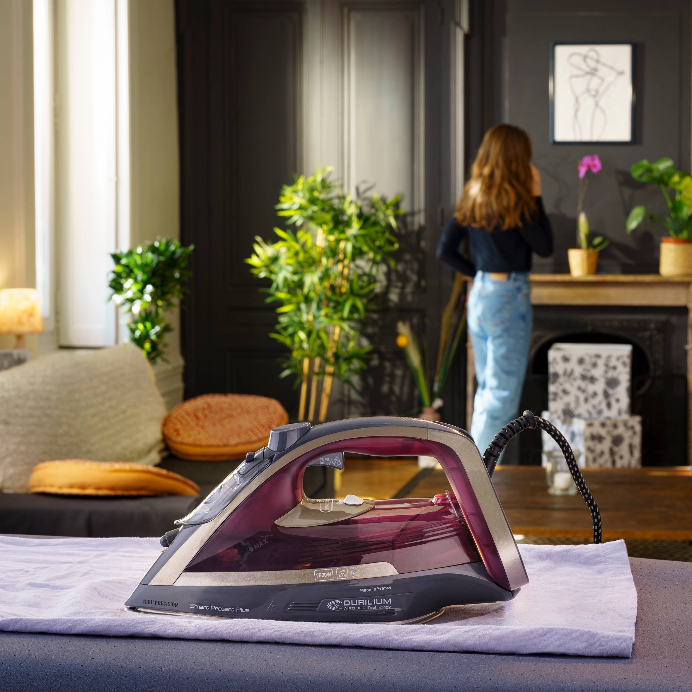 Napařovací žehlička Tefal Smart Protect Plus FV6870E0 Vínová/Šedá