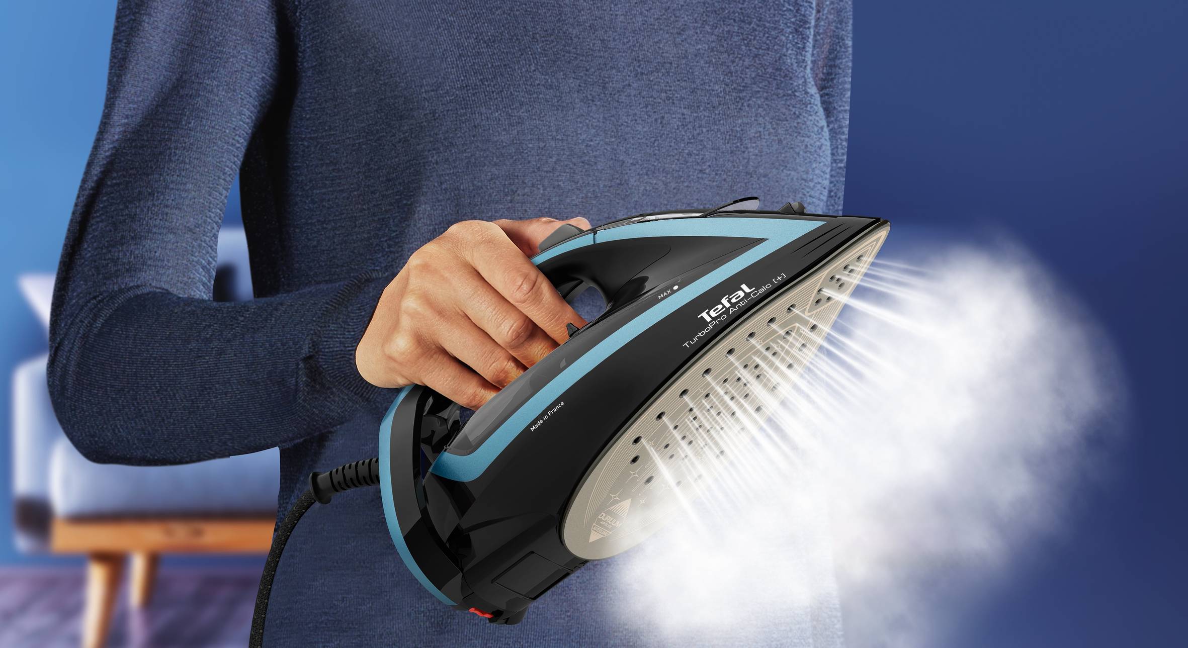 Napařovací žehlička Tefal Turbo Pro FV5695E1 Modrá/Černá