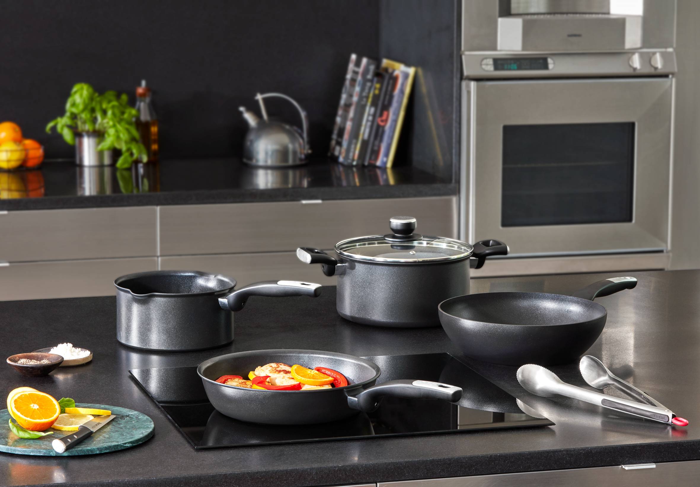 Wok pánev Tefal Unlimited G2551972 28 cm