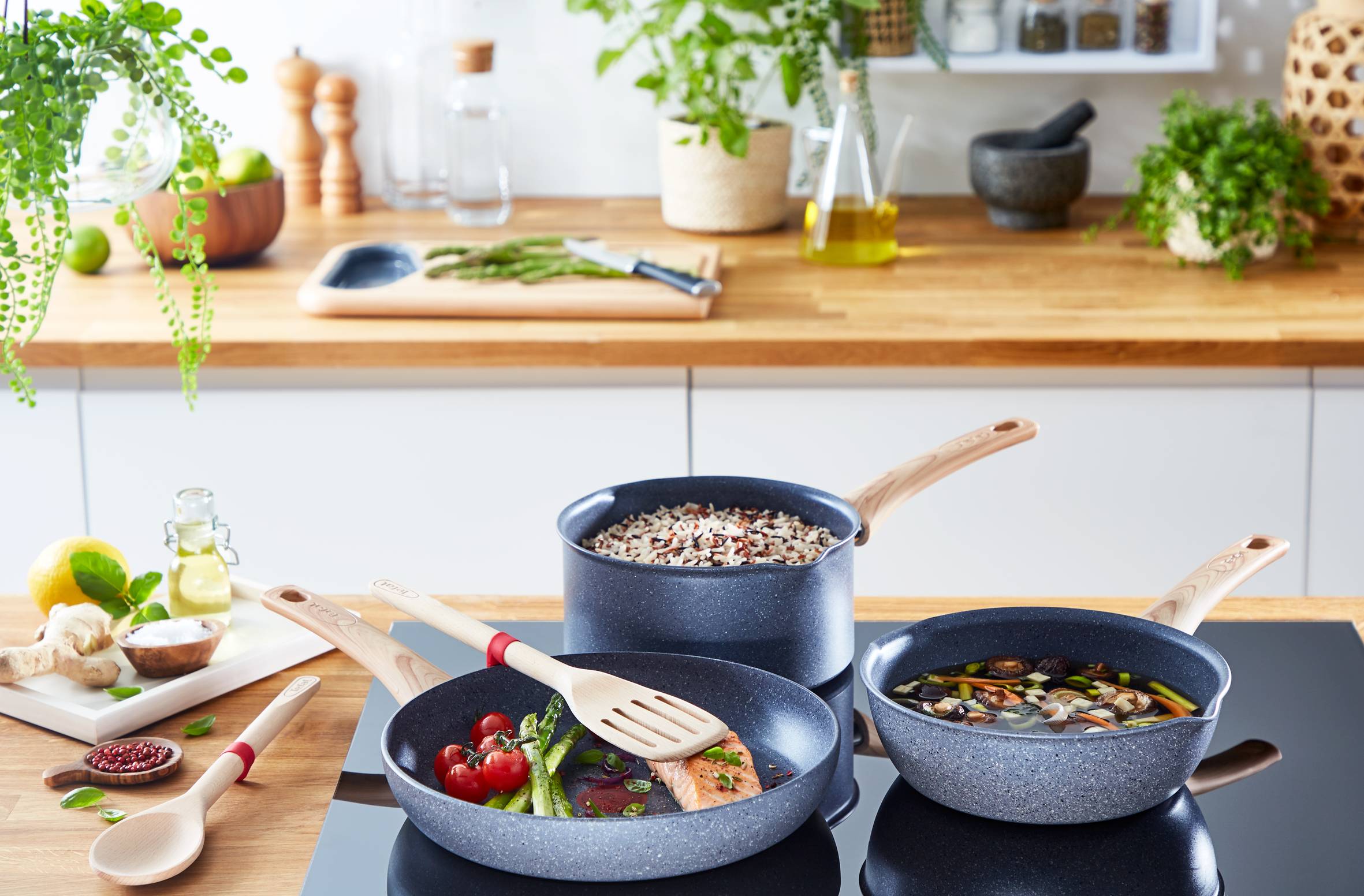 Pánev Tefal Natural Force G2660472 24 cm recyklovatelná