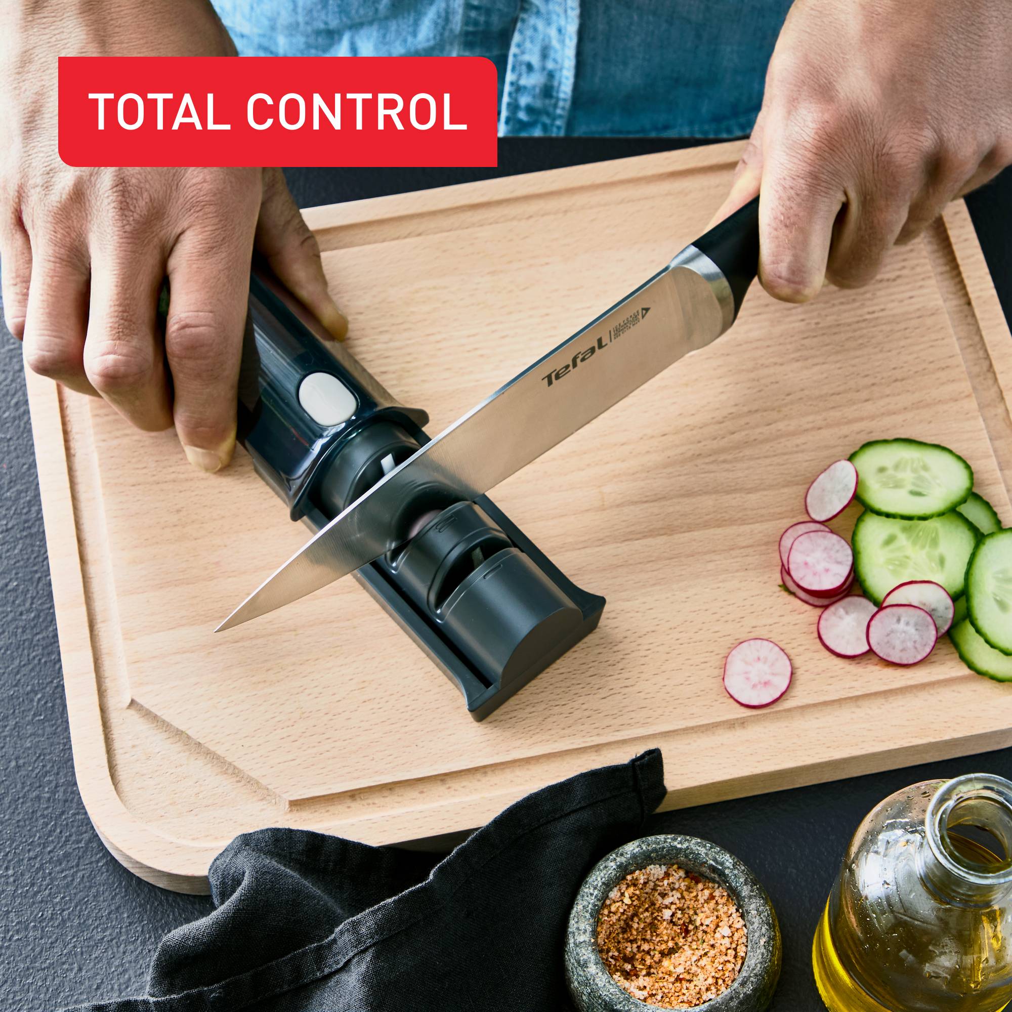 Ostřič na nože Ice Force Retractable K2650534 12.5x5.9 cm 