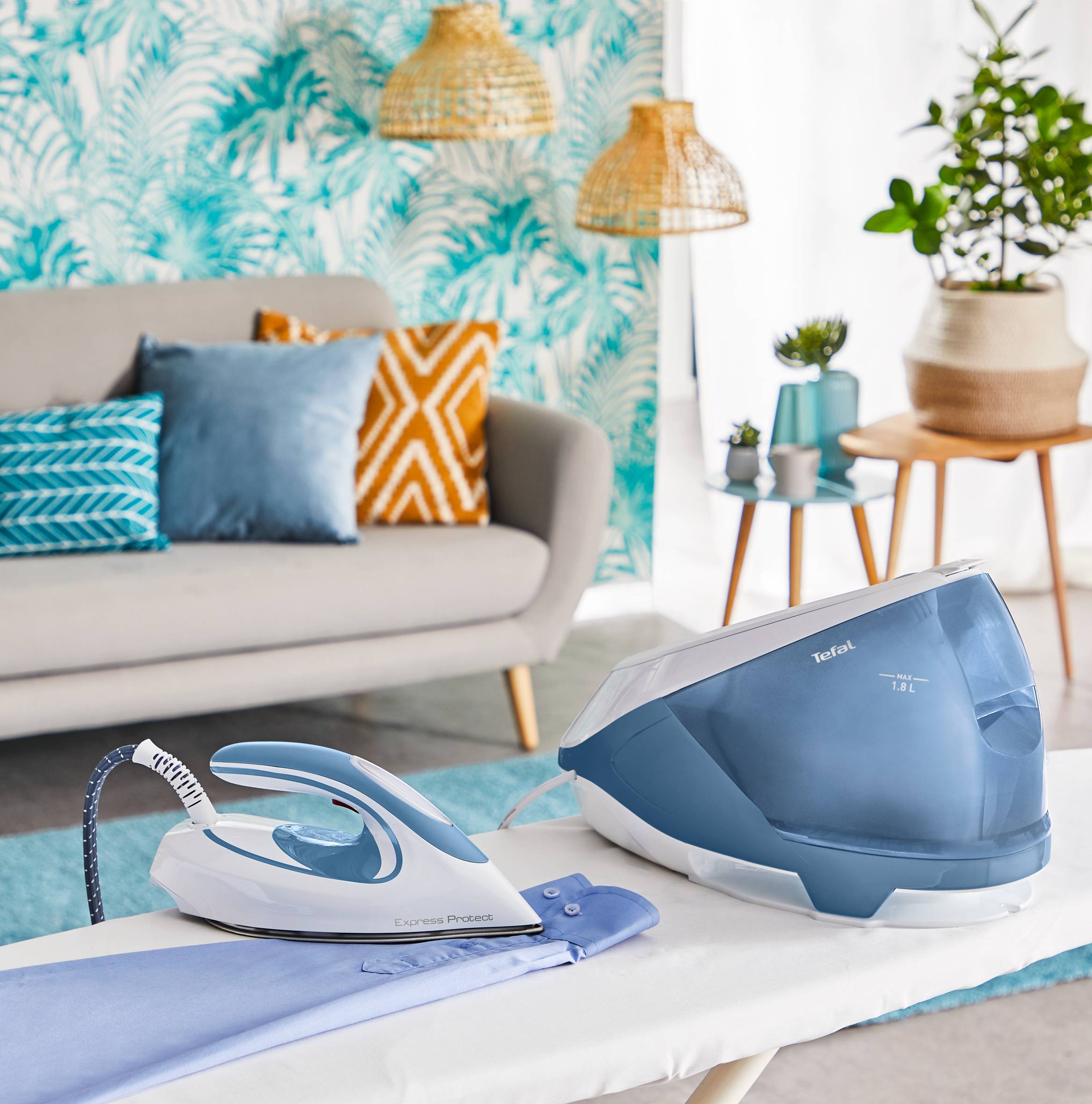 Parní generátor Tefal Express Protect SV9202E0 Světle modrý/Bílý