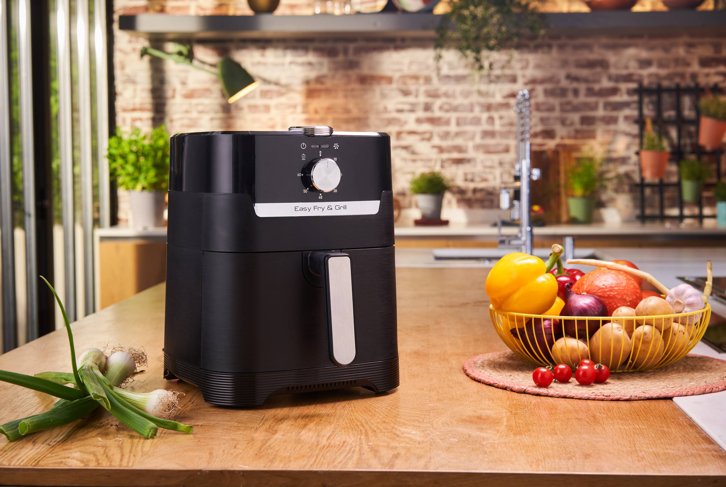 Horkovzdušná fritéza Tefal Easy Fry & Grill 2v1 EY501815 Černá