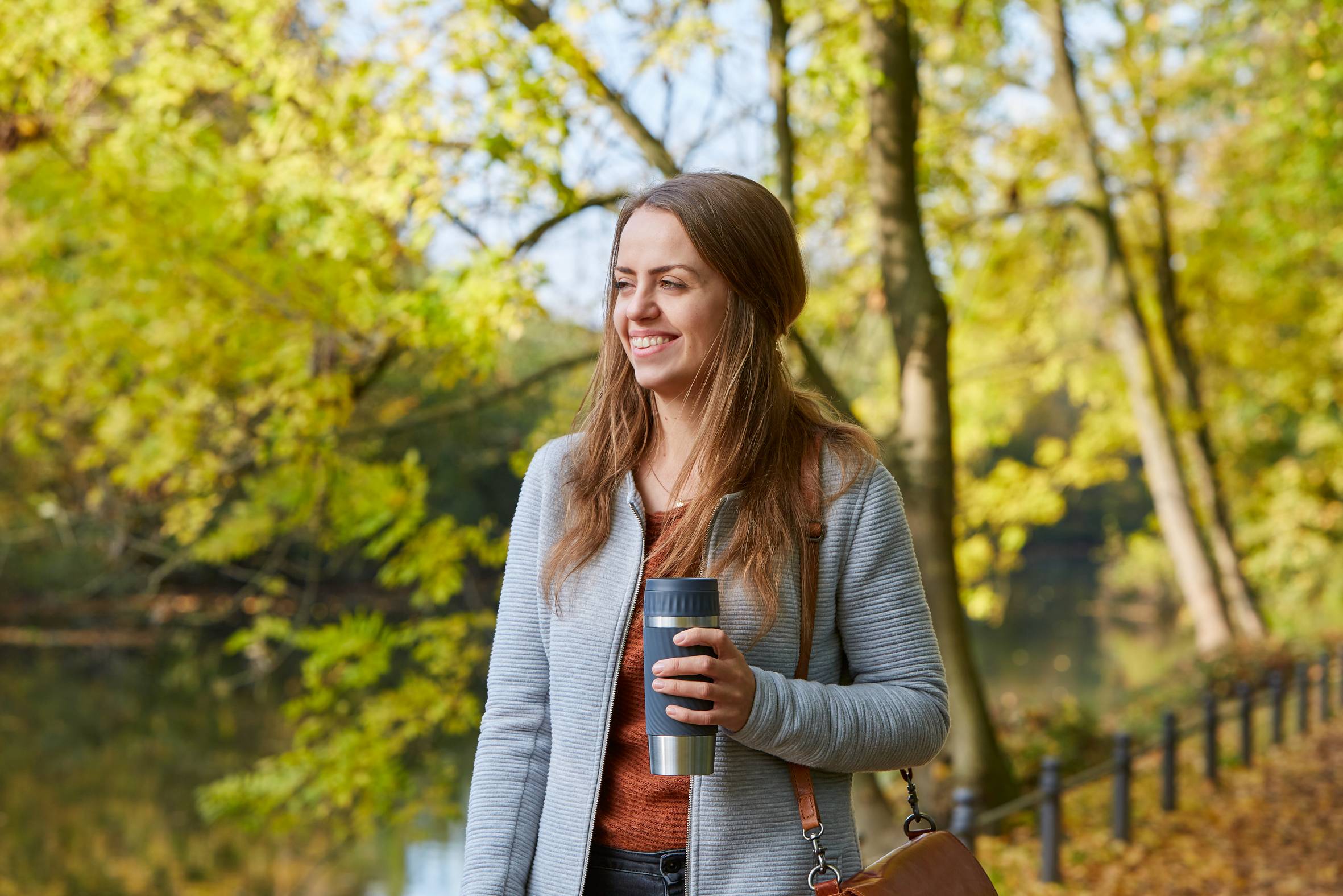 Termohrnek Tefal Easy Twist Mug N2011510 Šedý 0,36 l