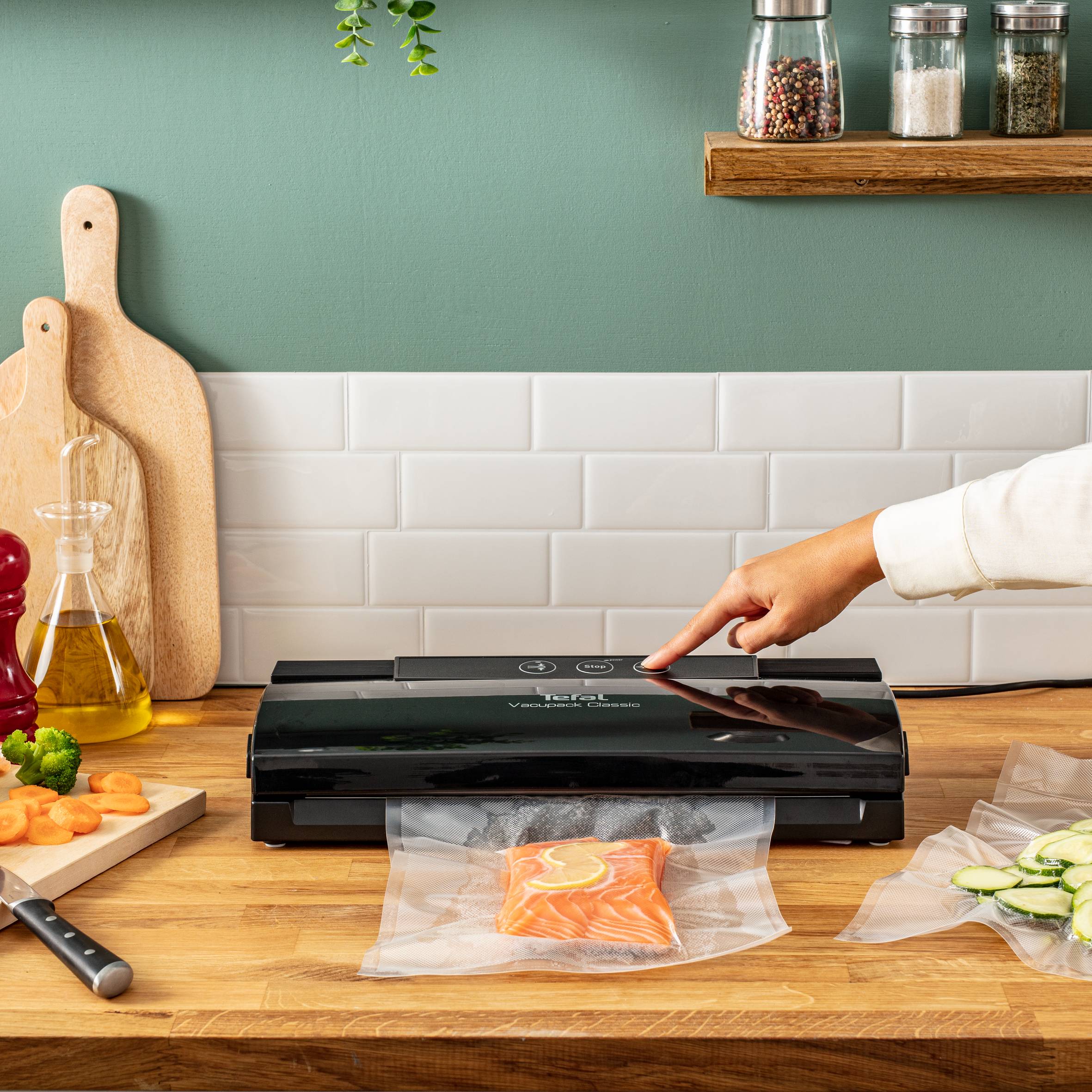 Vakuovačka Tefal Vacupack Classic VT254070 Černá