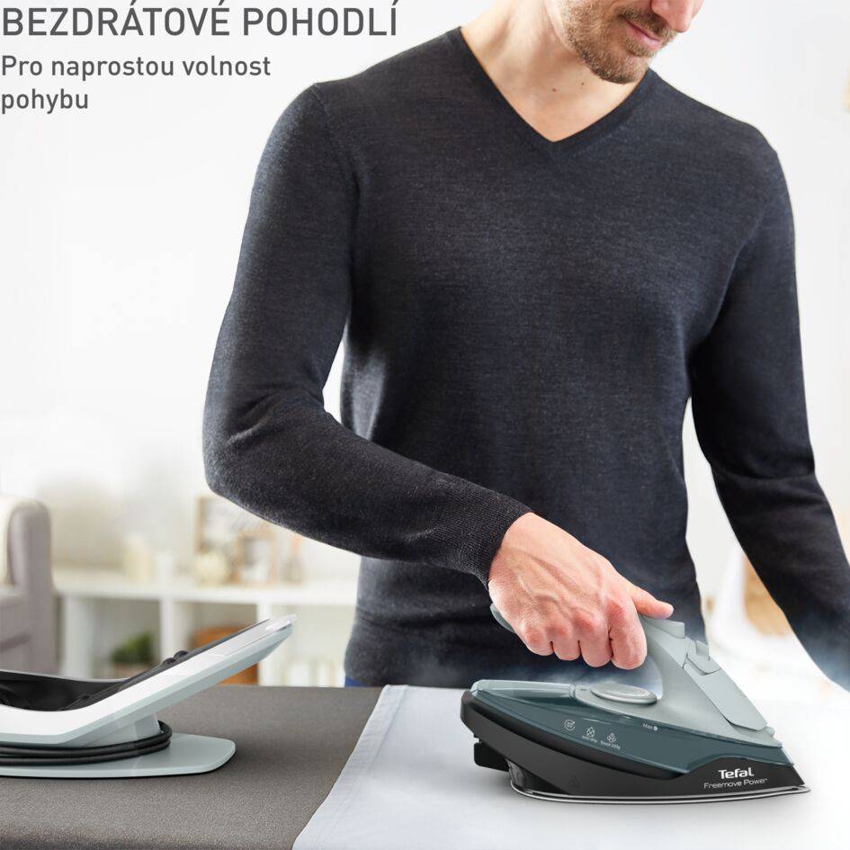Bezdrátová napařovací žehlička Tefal Freemove Power FV6670E0