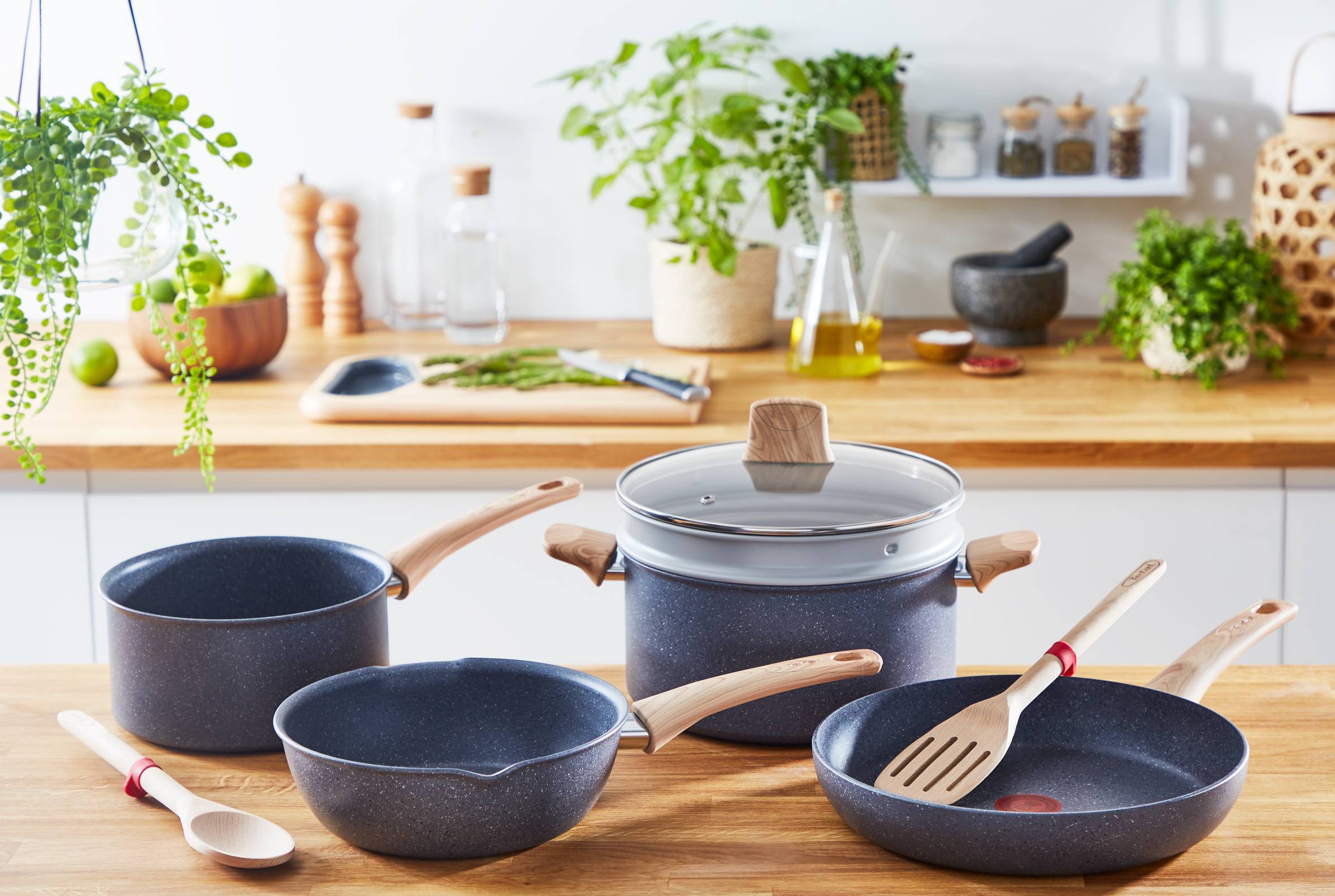 Pánev Tefal Natural Force G2660672 28 cm