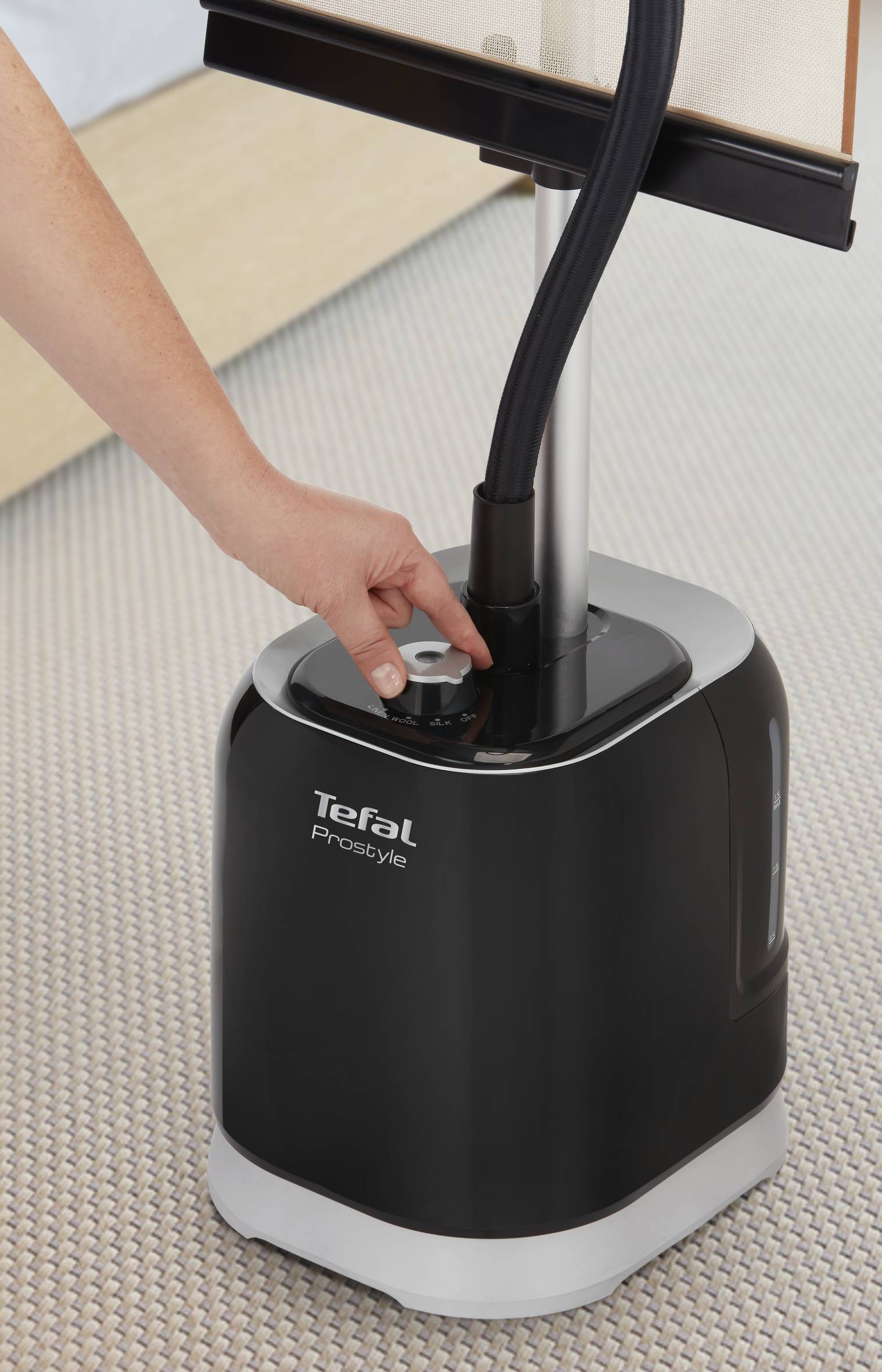 Napařovač oděvů Tefal Pro Style IT3440E0 Stříbrný/Černý