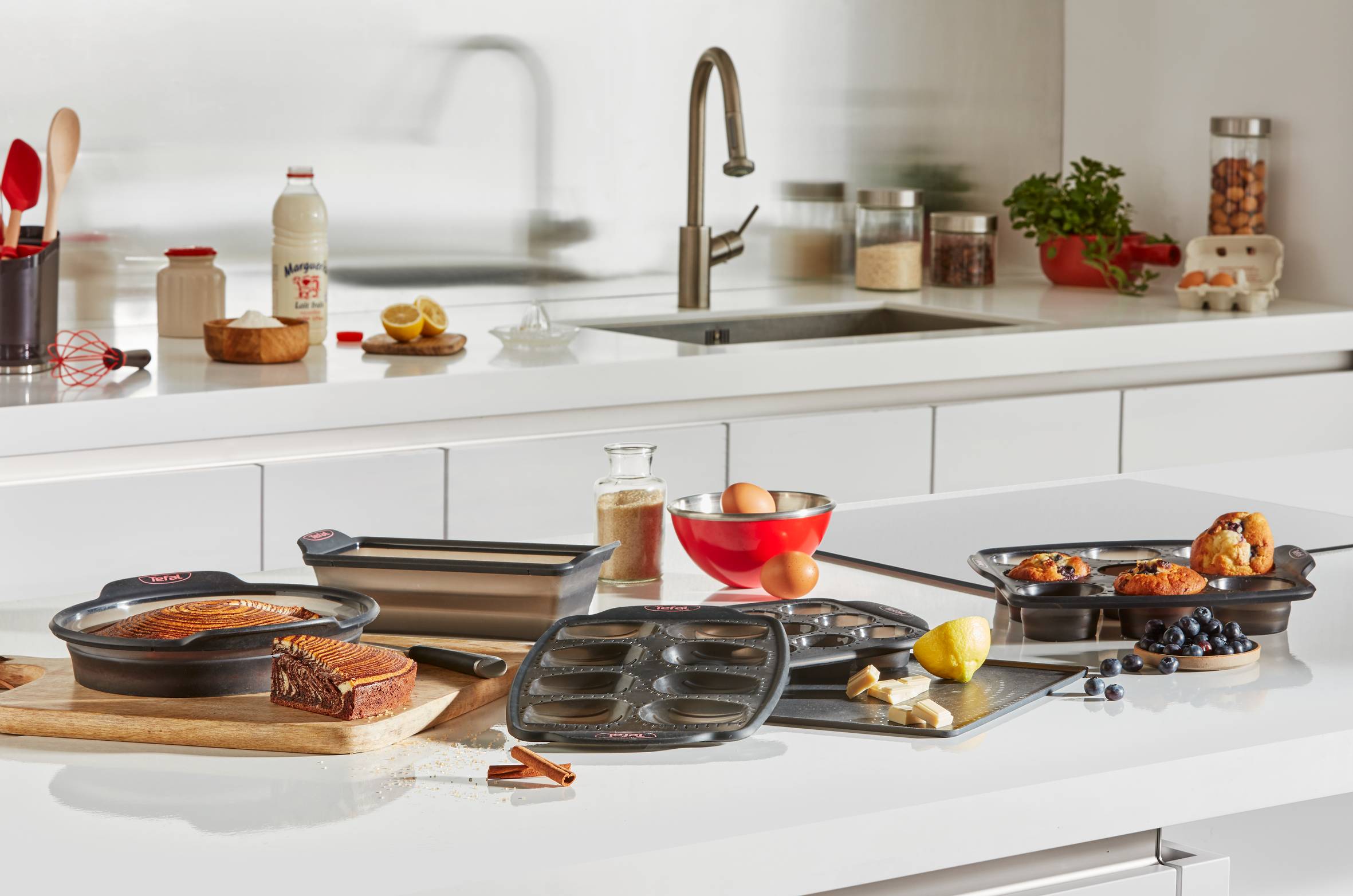 Forma na 9 muffinů Tefal CrispyBake J4174714 Šedá 30x29 cm