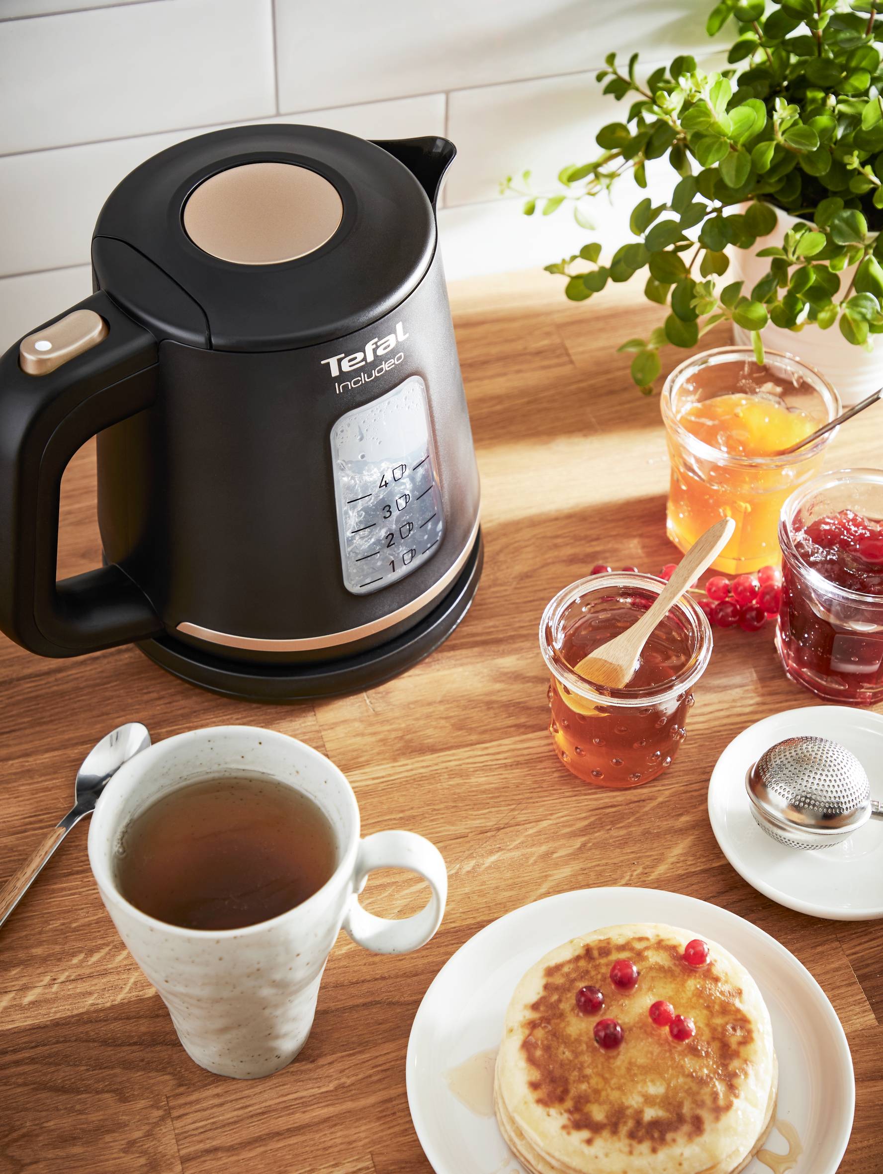 Rychlovarná konvice Tefal Includeo KI533811 Černá 1 l