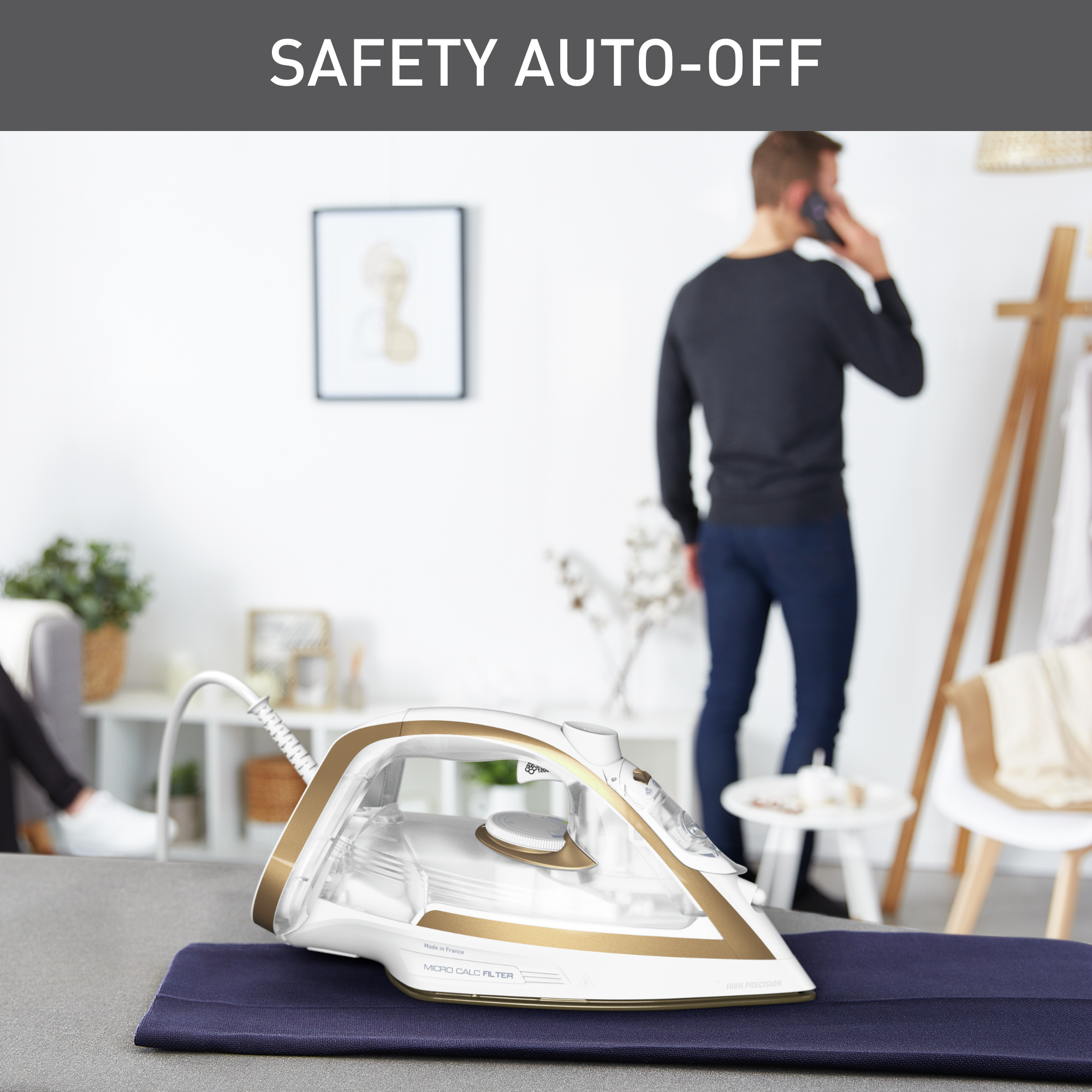 Napařovací žehlička Puregliss Coppertinto & White FV8042E0