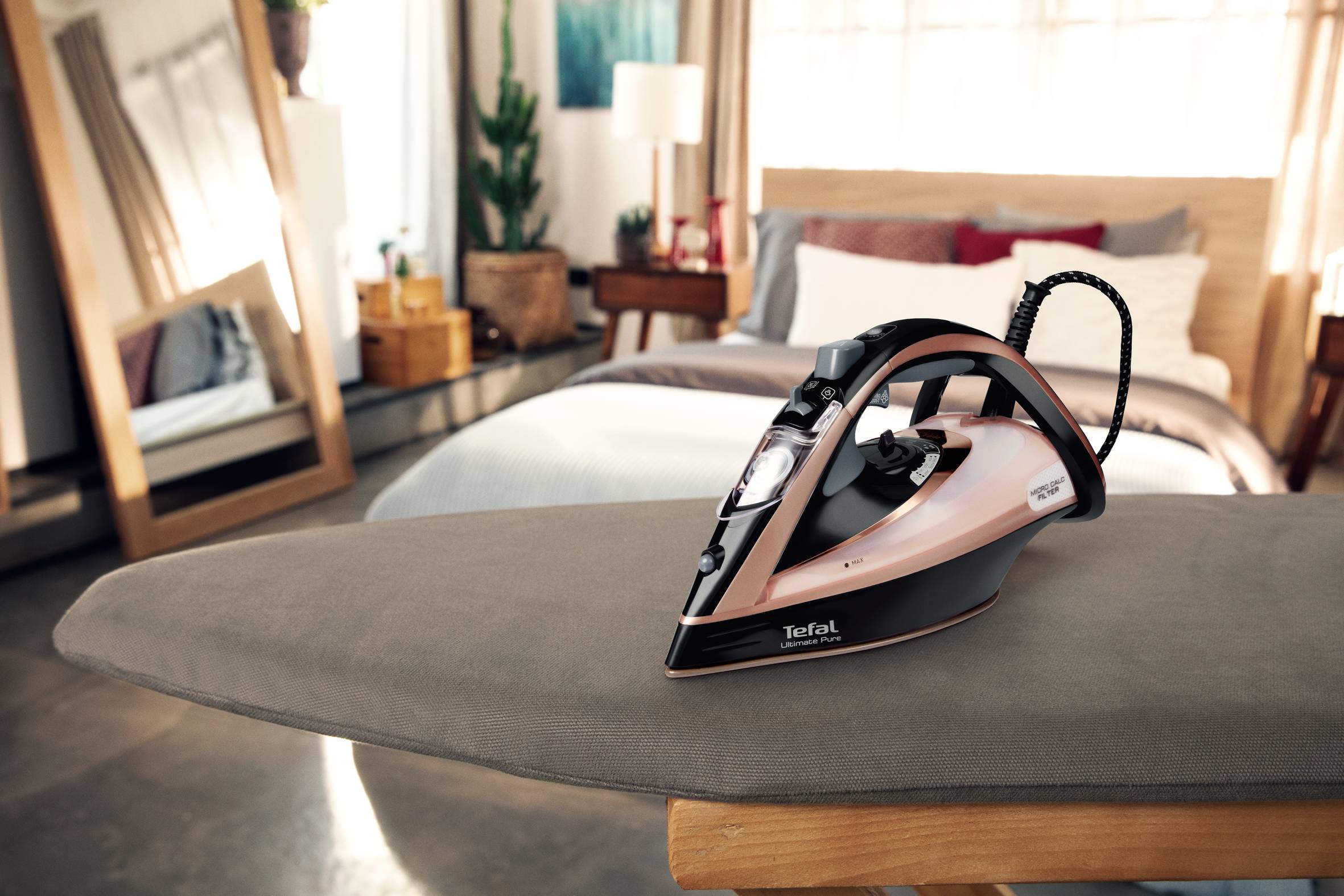 Napařovací žehlička Tefal Ultimate Pure FV9844E0 Azurová/Černá