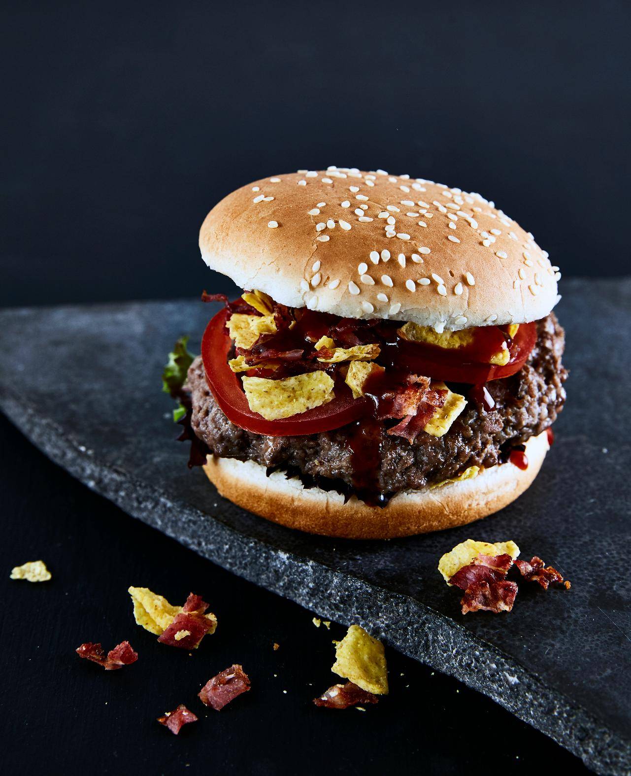 Plněný burger se slaninou a nachos - recept Optigrill Elite | Tefal