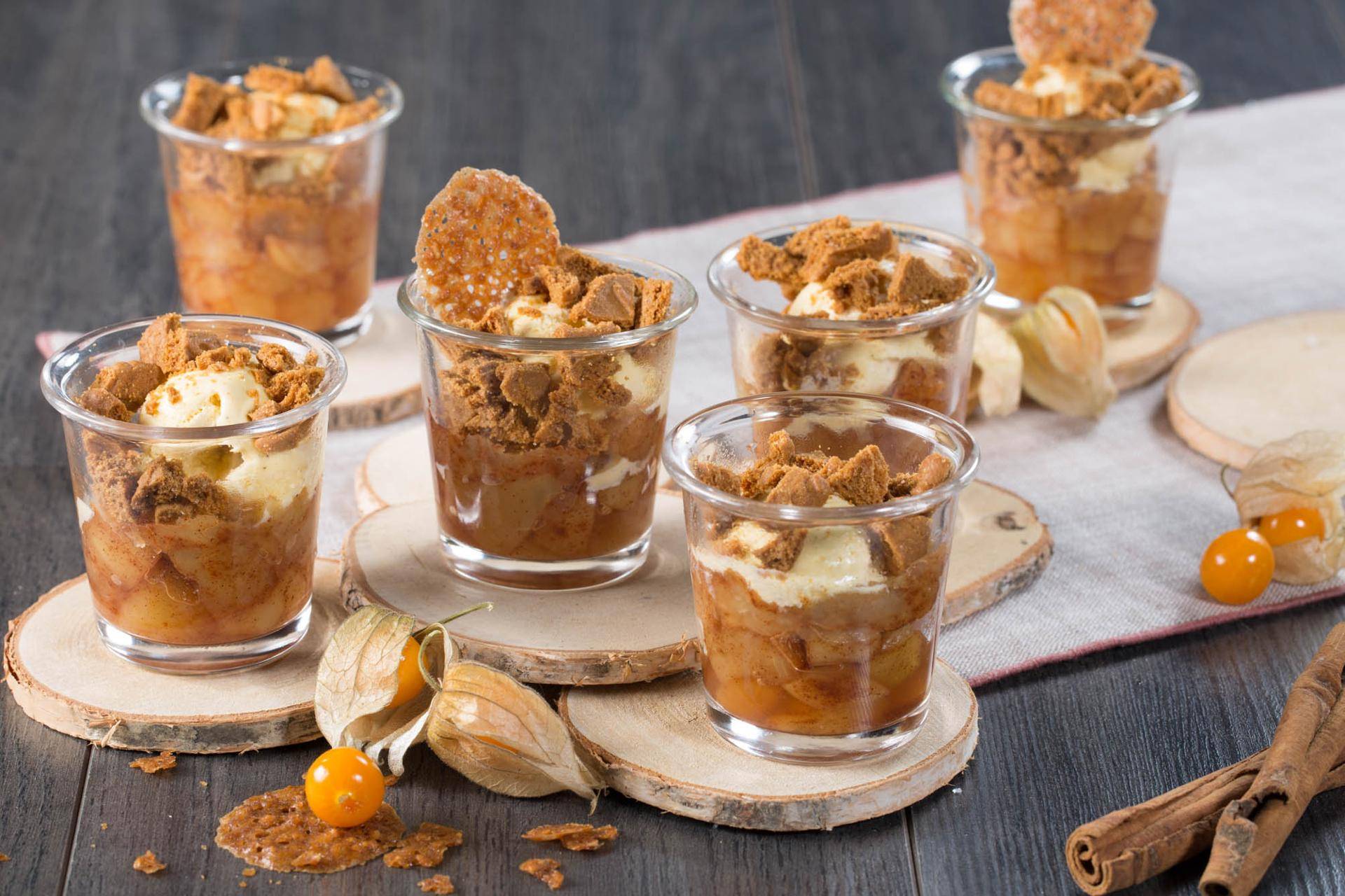 Horká jablka se skořicí se zmrzlinou - recept Cookeo | Tefal