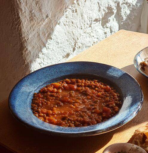 Dušená čočka s rajčaty a tymiánem - recept Hrnce a pánve | Tefal