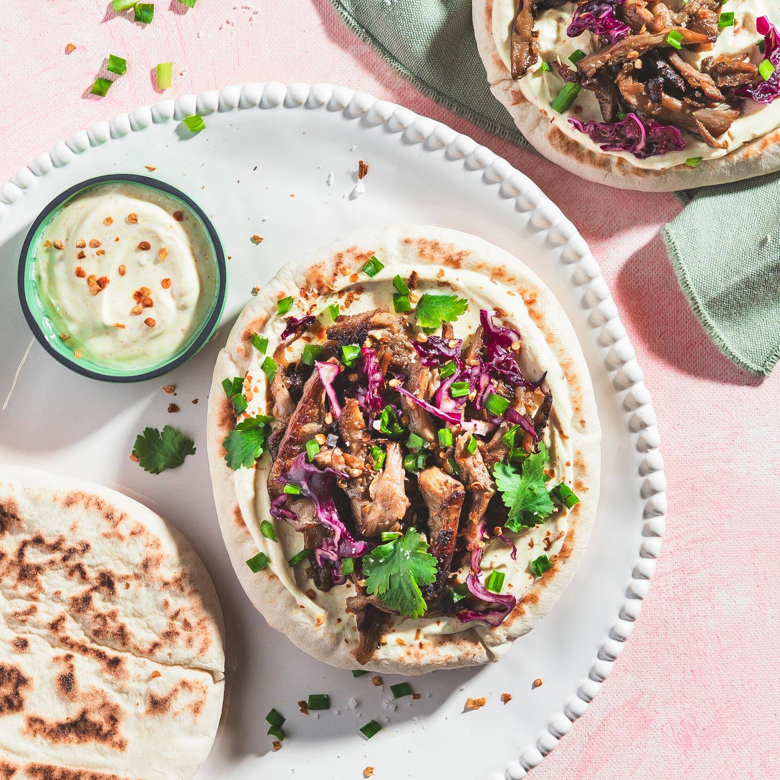 Vegetariánské pita chleby s houbovou shawarmou - recept Hrnce a pánve | Tefal