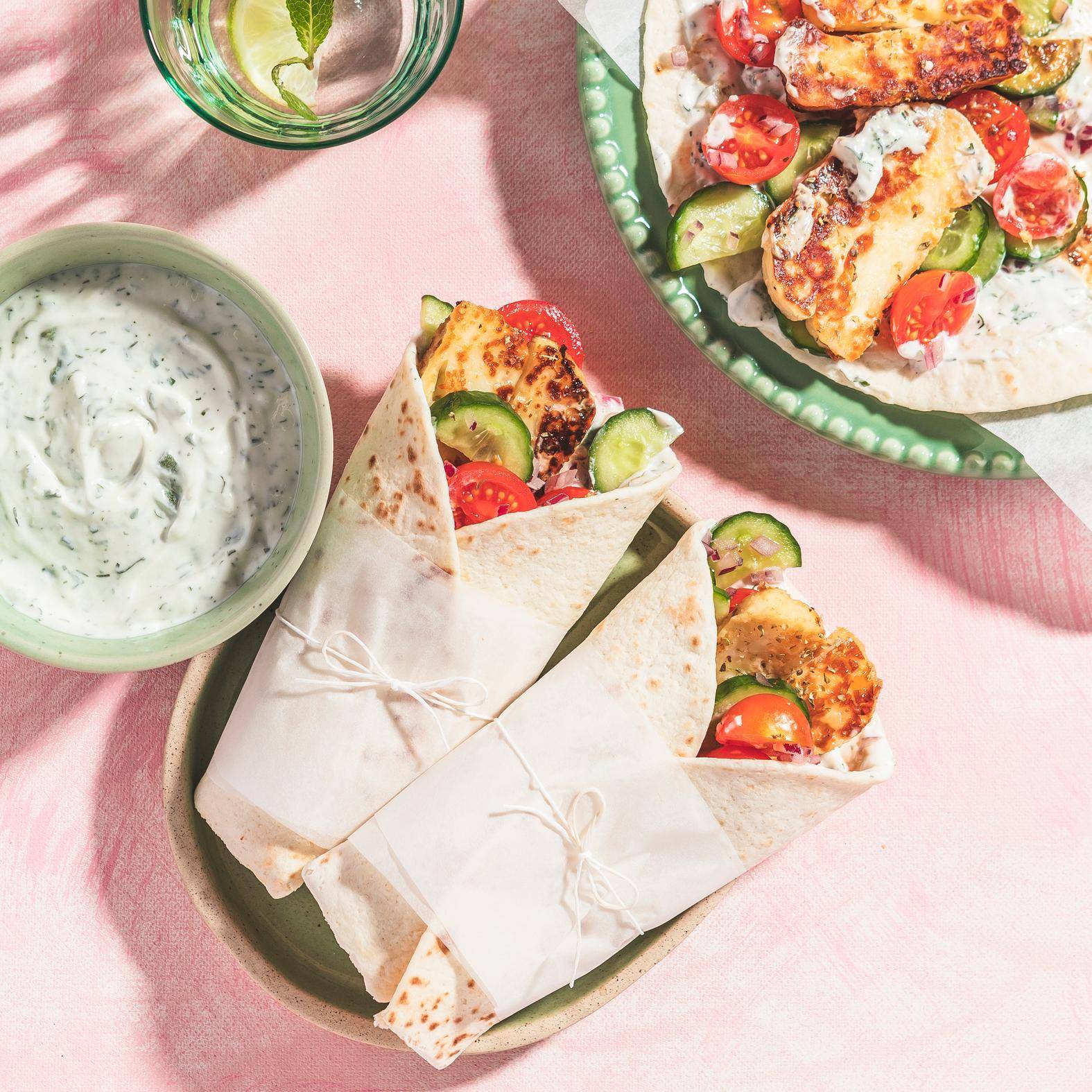 Gyros s halloumi a letní zeleninou - recept Hrnce a pánve | Tefal