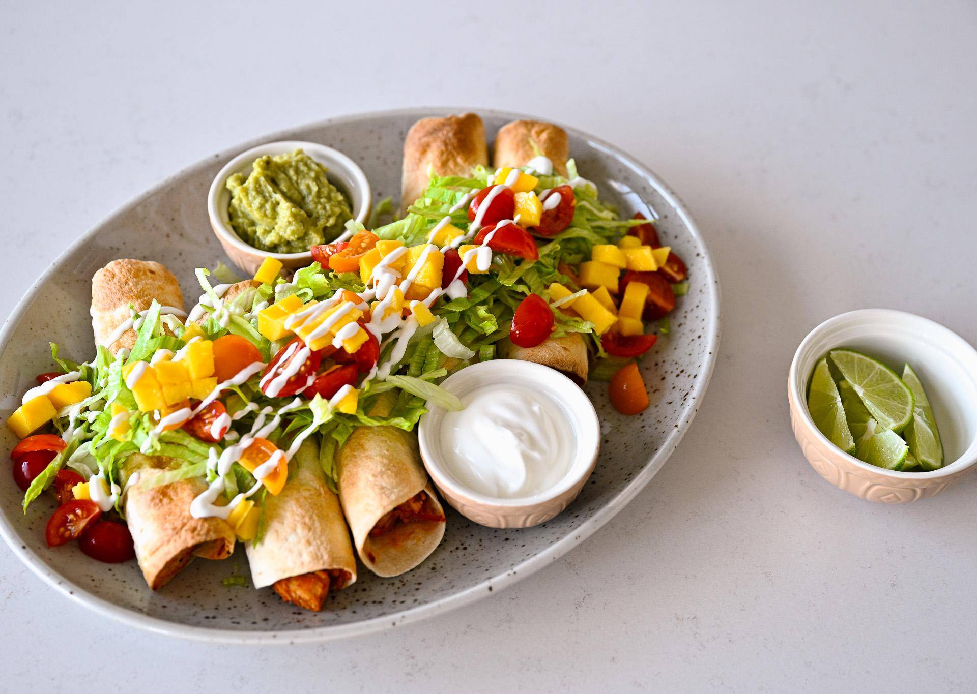 Chicken taquitos - recept EASY FRY & GRILL 2 in 1 MECHANICAL | Tefal
