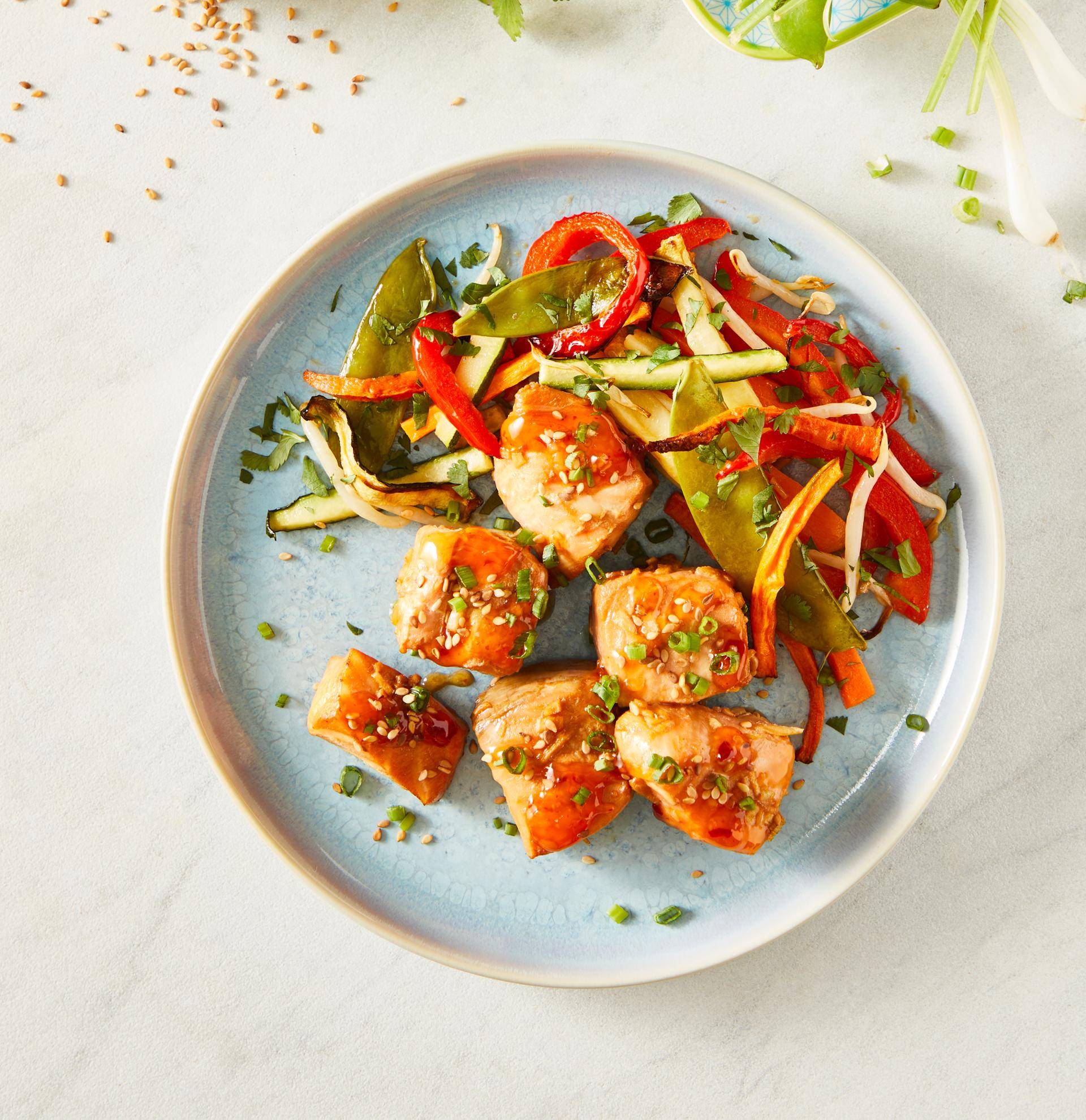 Lososové filety v thajském stylu s pestrobarevnou zeleninou - recept Dual EasyFry&Grill | Tefal