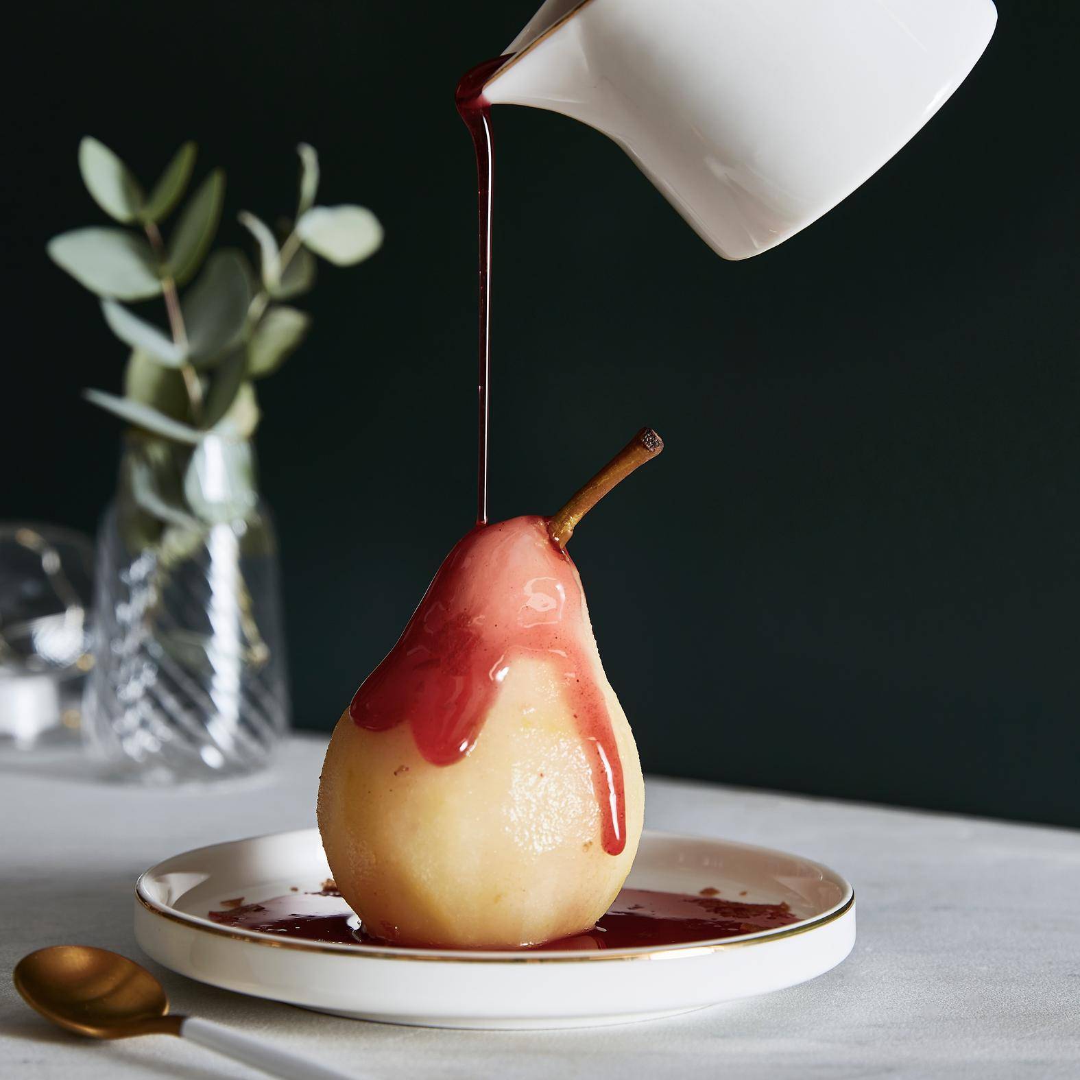 Hrušky na páře s ibiškovým květovým sirupem a kořením - recept EASY FRY GRILL & STEAM 3 in 1 | Tefal