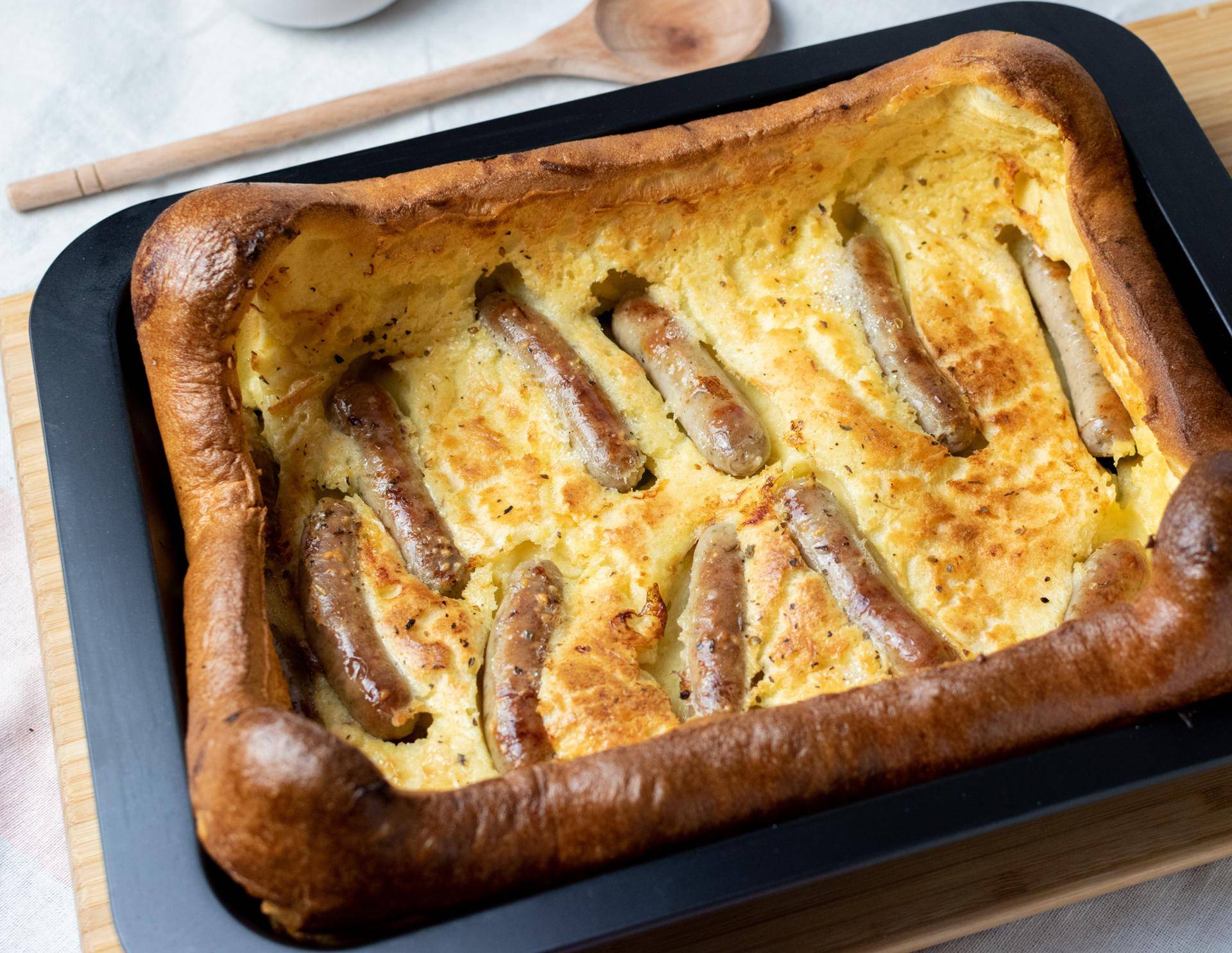 Zapečené klobásy (britské Toad in the hole) - recept undefined | Tefal