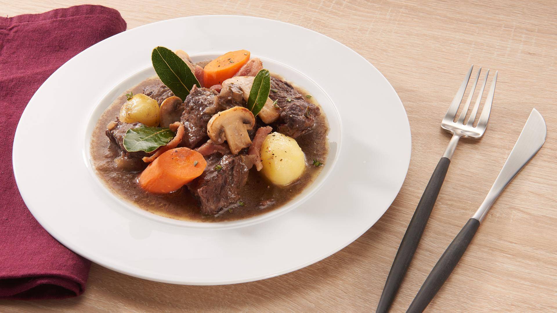 Hovězí po Burgundsku - recept Hrnce a pánve | Tefal