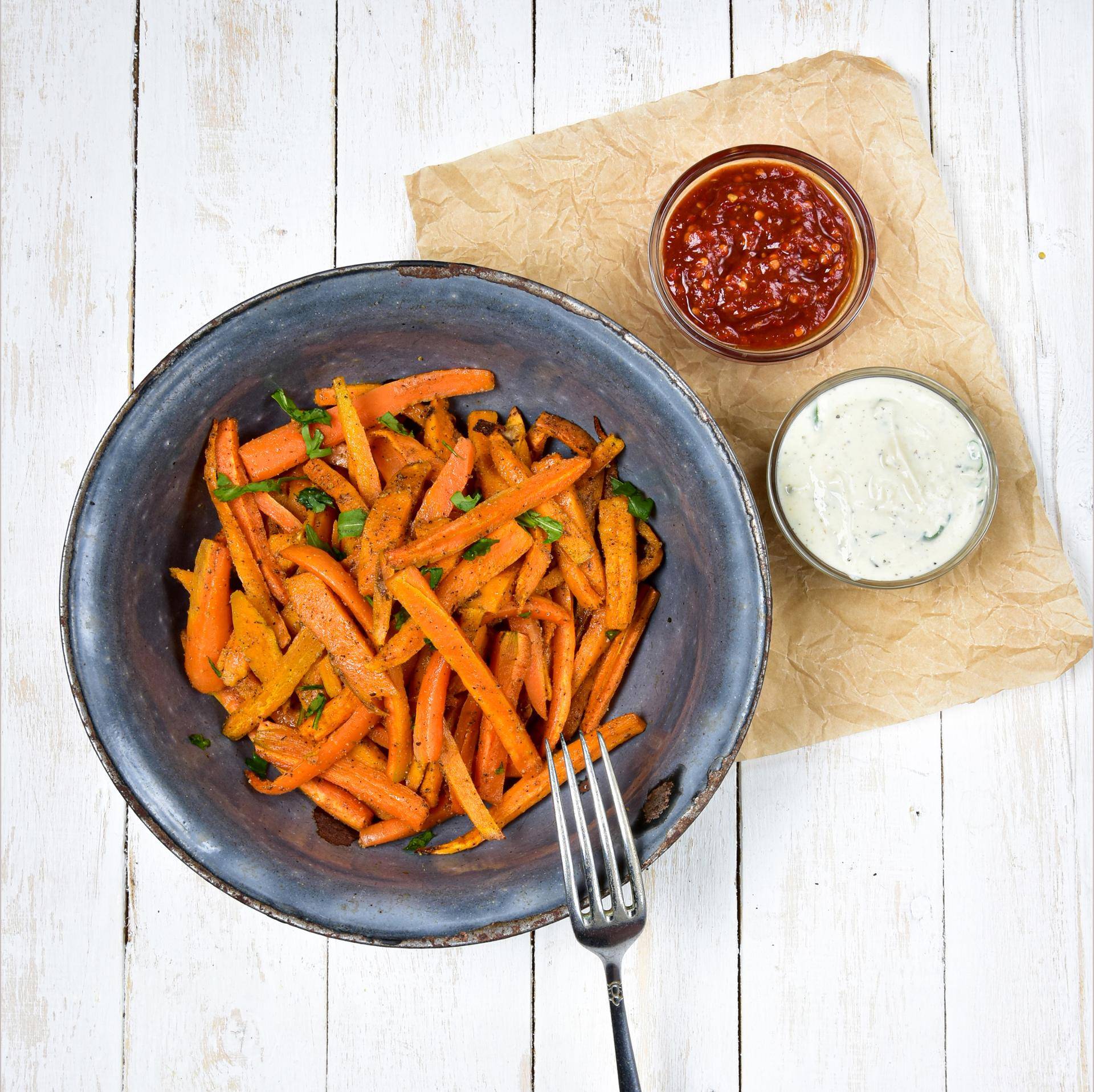 Mrkvové hranolky s česnekem a parmazánem - recept undefined | Tefal