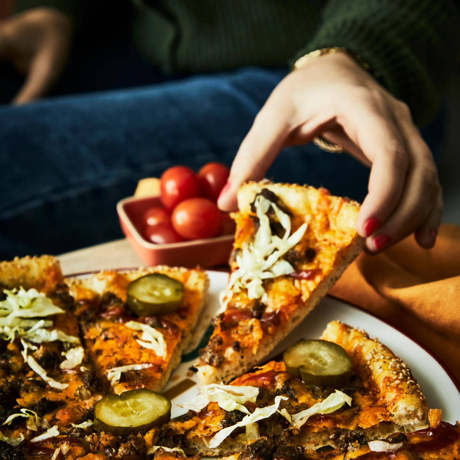 Pizza a la cheeseburger - recept Easy Fry XL Surface | Tefal