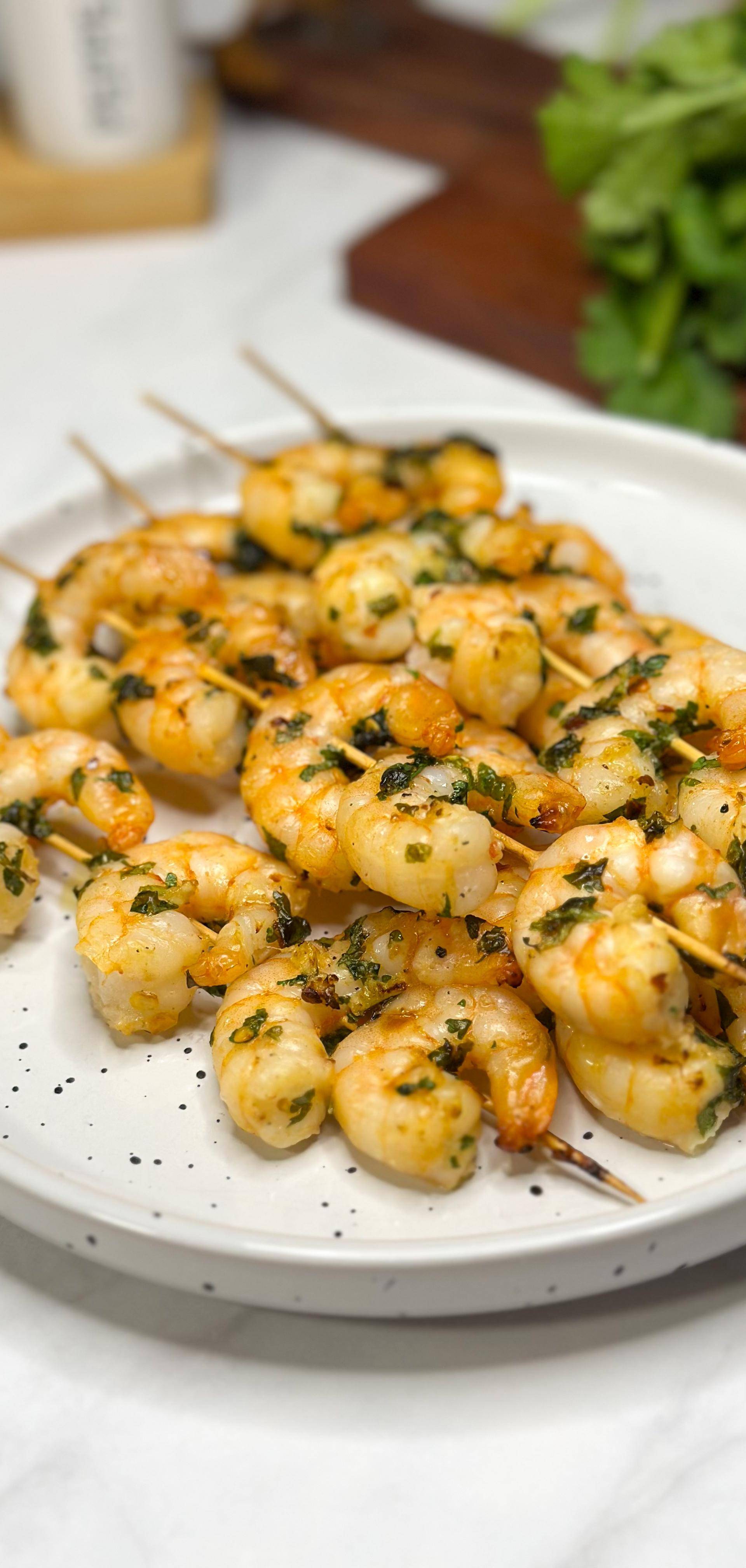 Špízy s&nbsp;ananasem a&nbsp;krevetami a&nbsp;medovo-česnekovým máslem - recept OptiGrill 2in1 XL | Tefal