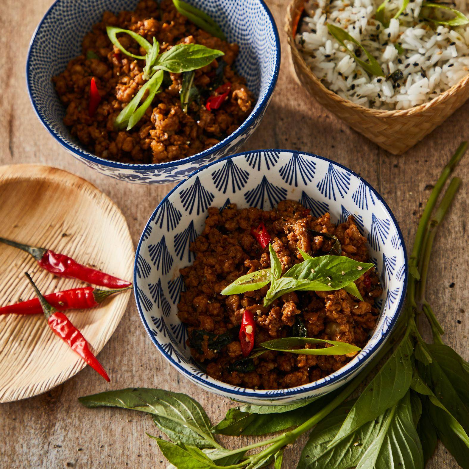 Thajské kuře s bazalkou - recept Hrnce a pánve | Tefal