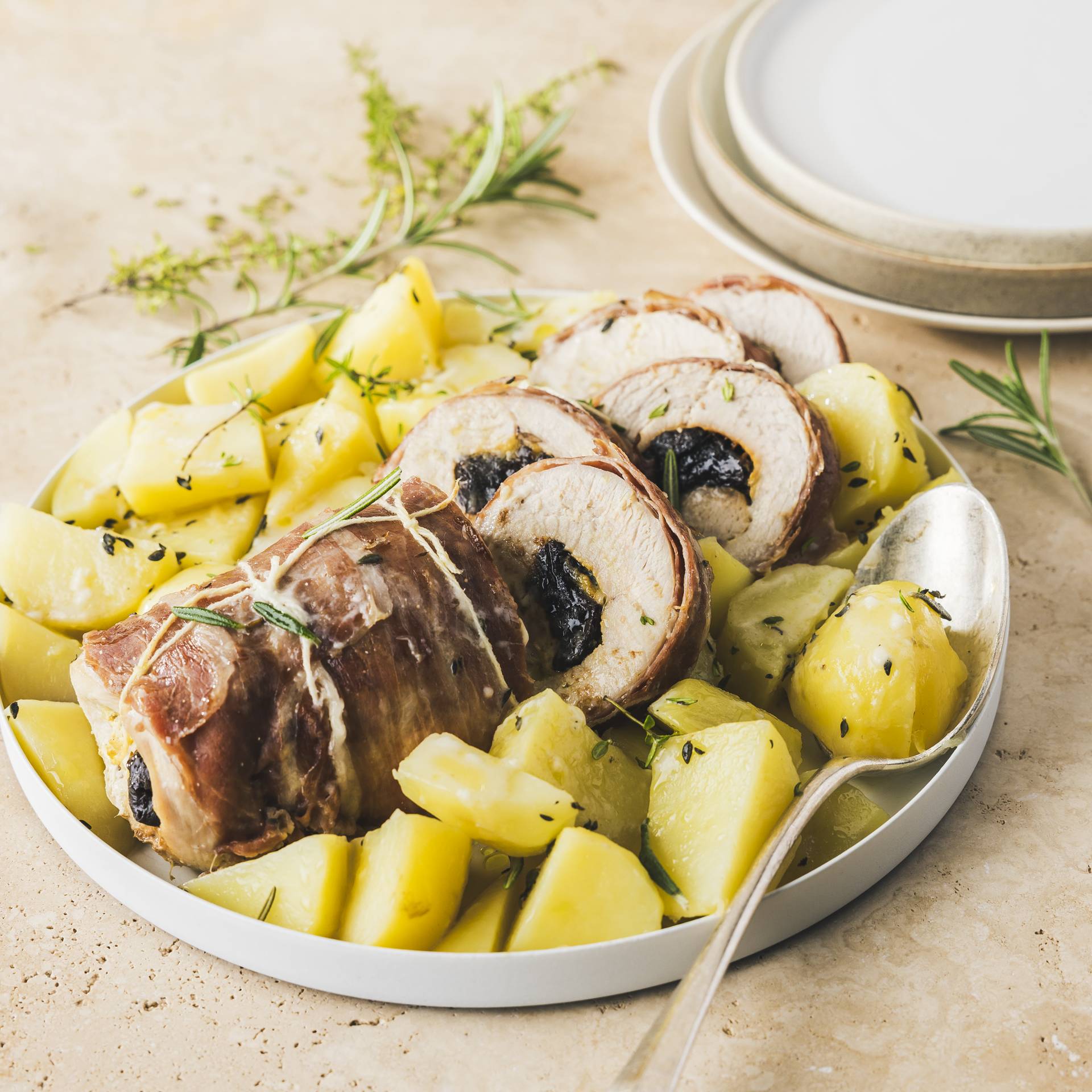 *Rôti de dinde aux pruneaux et pommes - recept undefined | Tefal