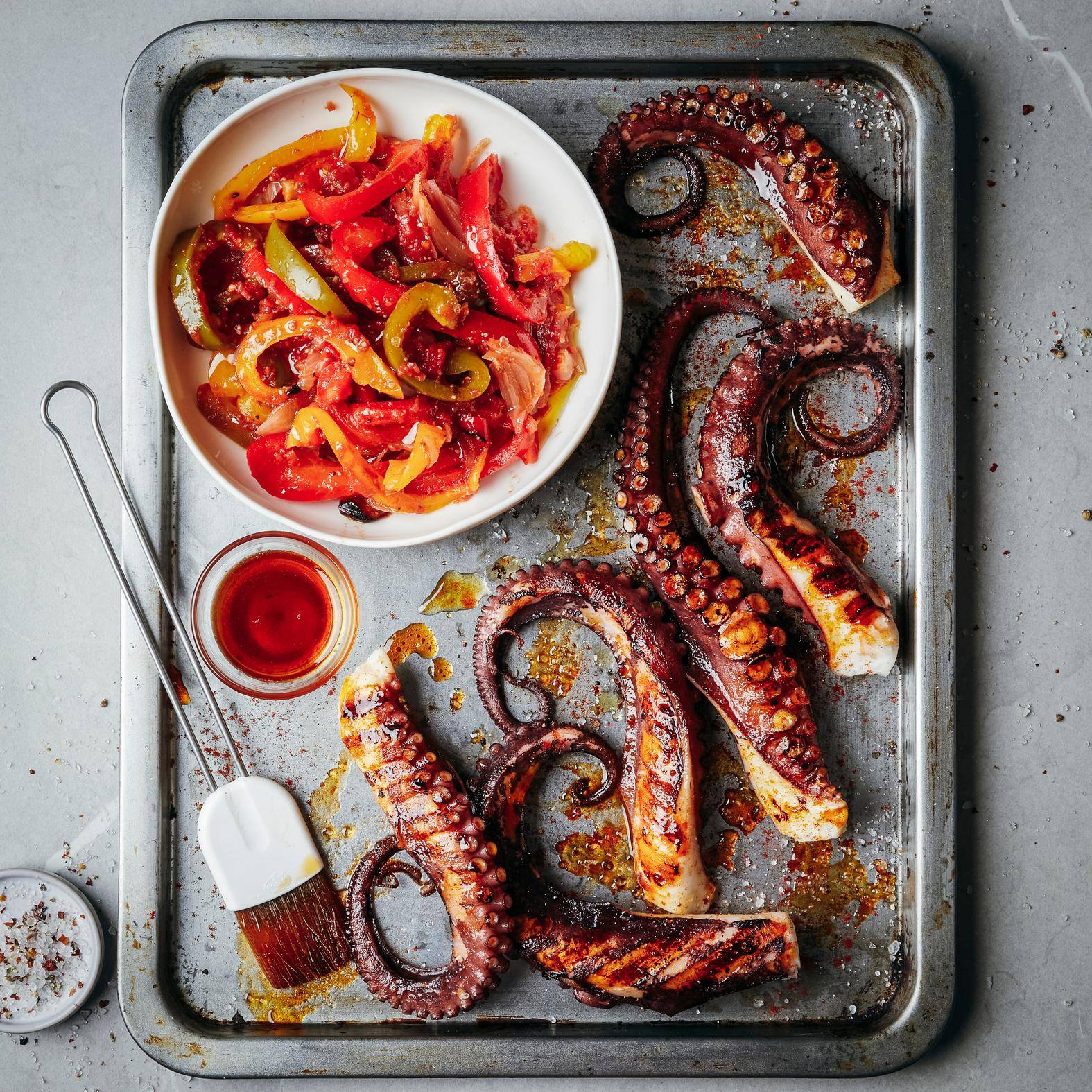 Grilovaná chobotnice se španělskými paprikami - recept OptiGrill 2in1 | Tefal