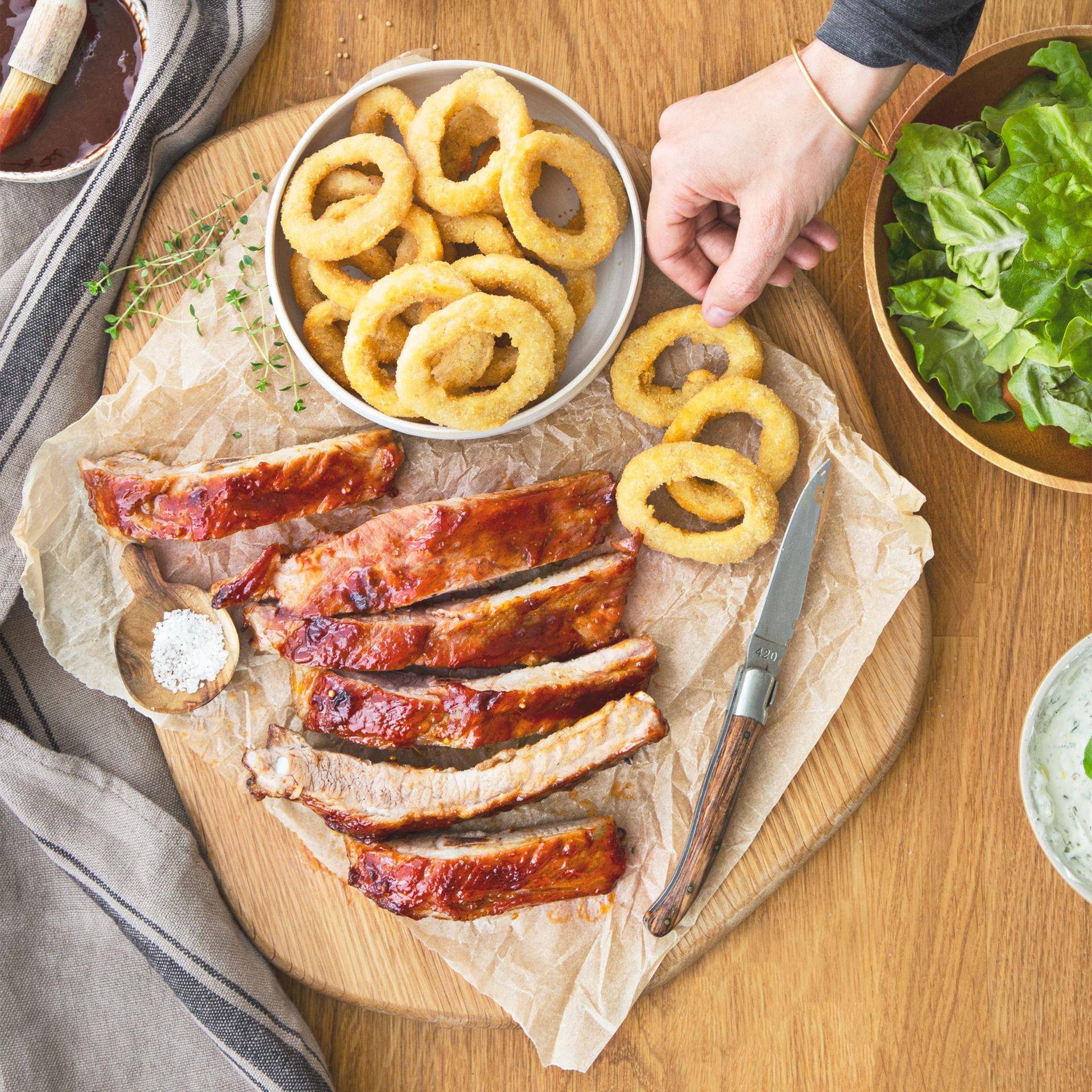 Žebírka s cibulovými kroužky - recept Dual EasyFry&Grill | Tefal