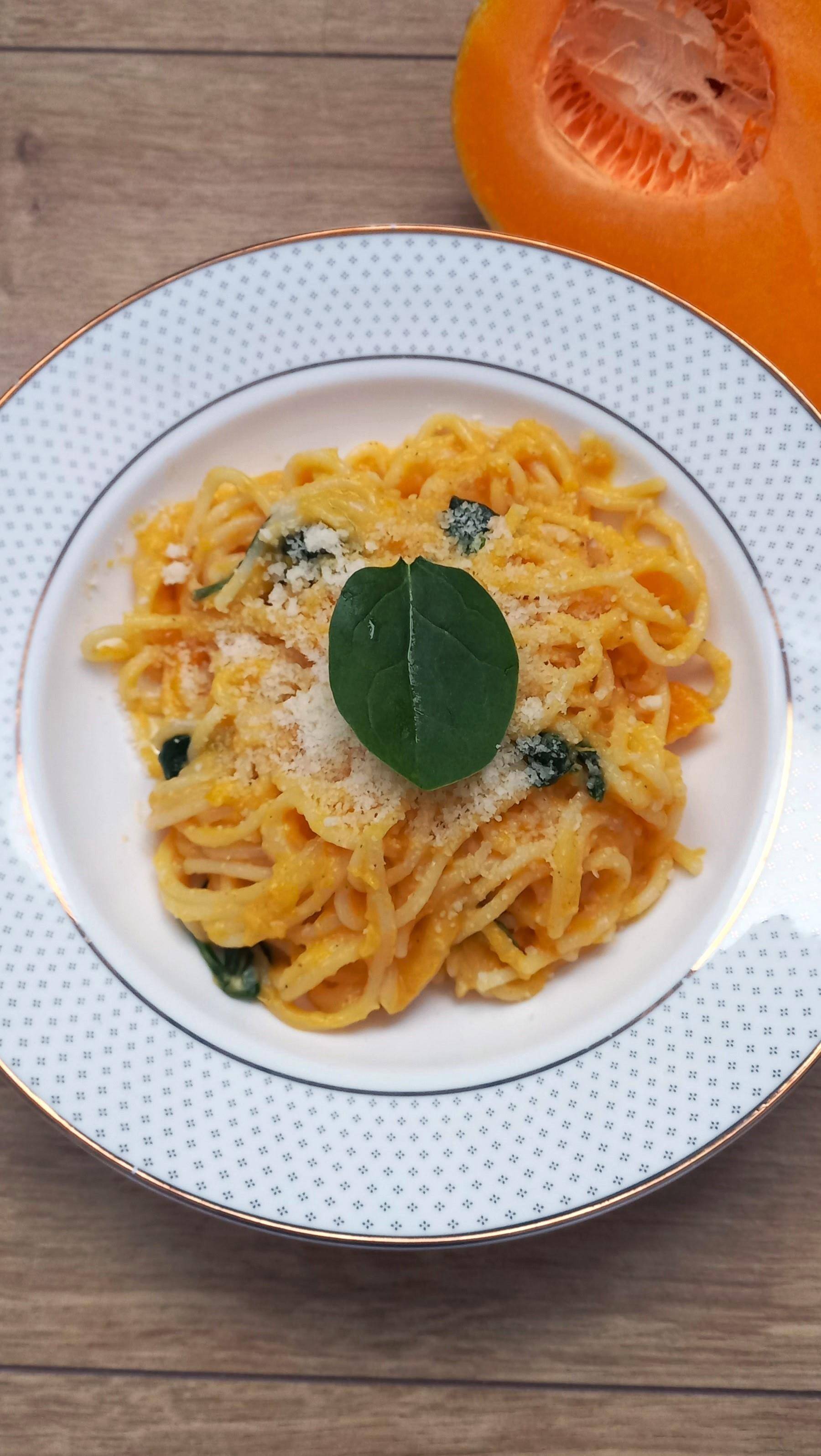 Krémové těstoviny s dýní a špenátem - recept Cookeo | Tefal