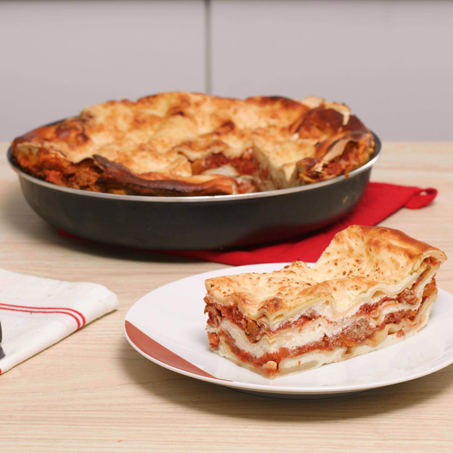 Lasagne s hovězím, rajčatovou omáčkou a ricottou - recept Hrnce a pánve | Tefal