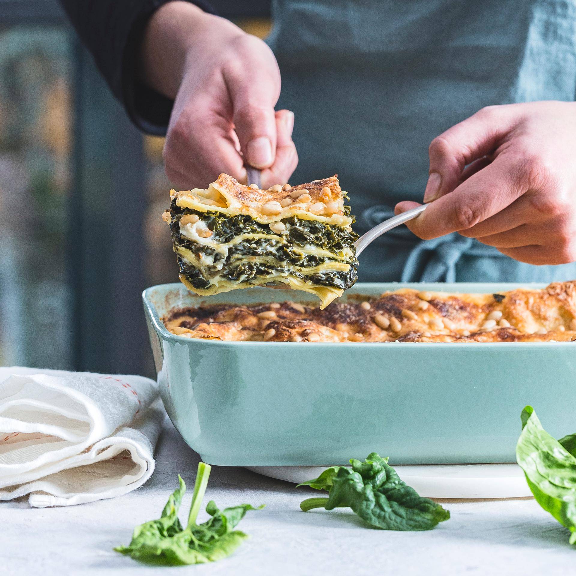 Lasagne se špenátem a bešamelem - recept Hrnce a pánve | Tefal