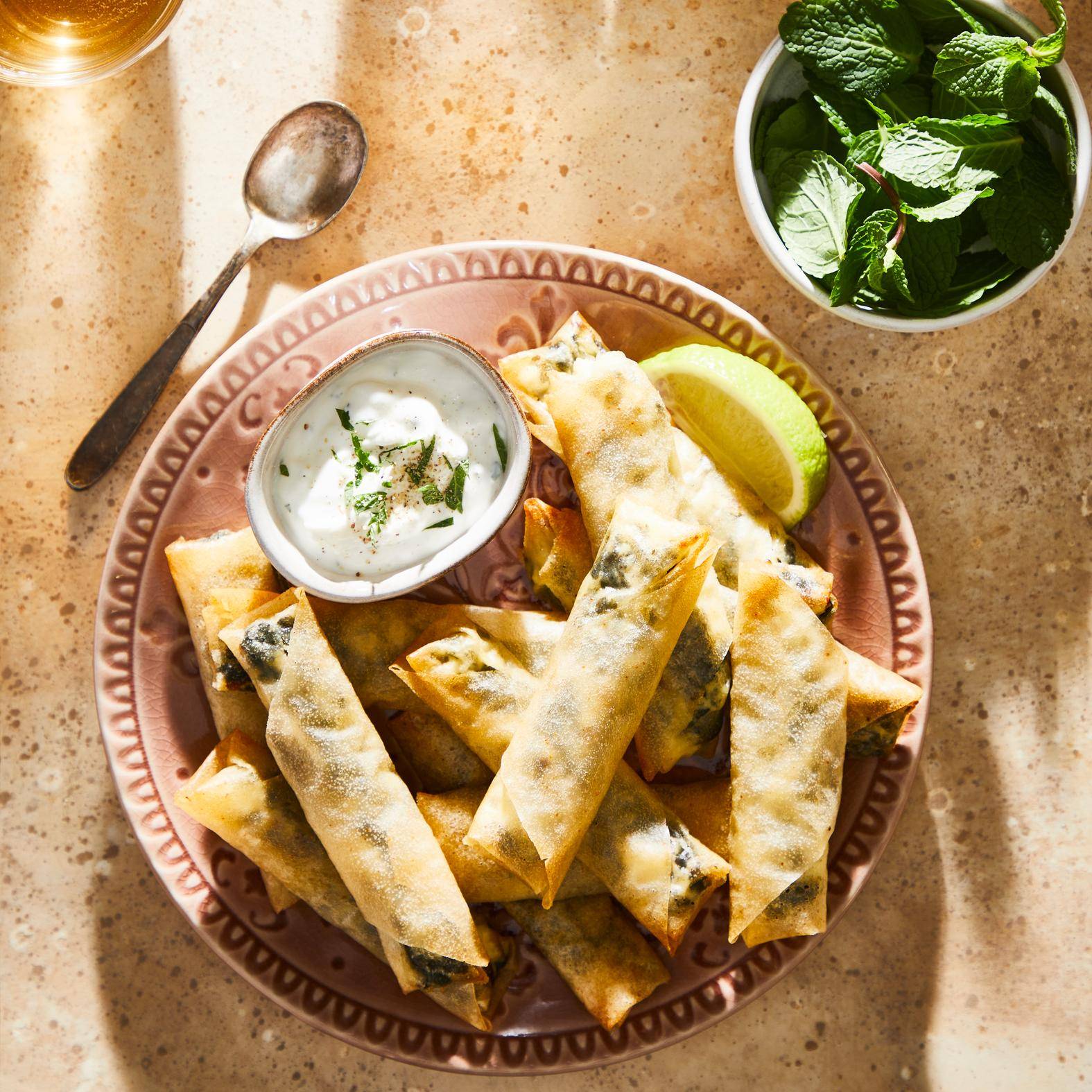 Závitky se špenátem a sýrem feta - recept EASY FRY GRILL & STEAM 3 in 1 | Tefal