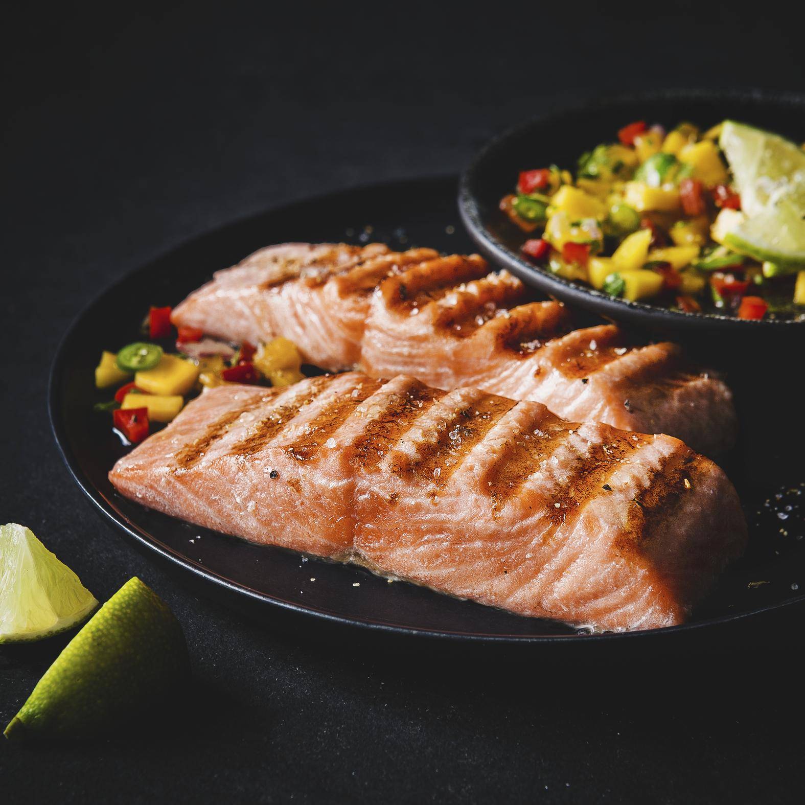 Grilovaný losos a salsa z manga - recept OptiGrill + | Tefal