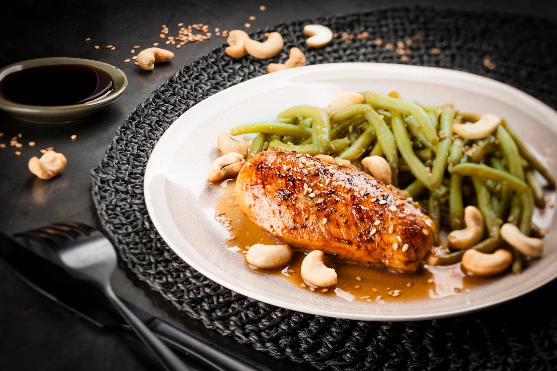 Kuře se zelenými fazolkami a oříšky - recept Cookeo | Tefal