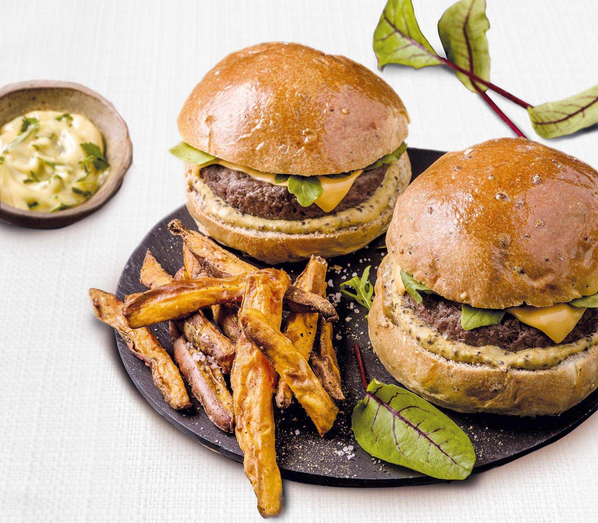 Hamburger a batátové hranolky - recept undefined | Tefal