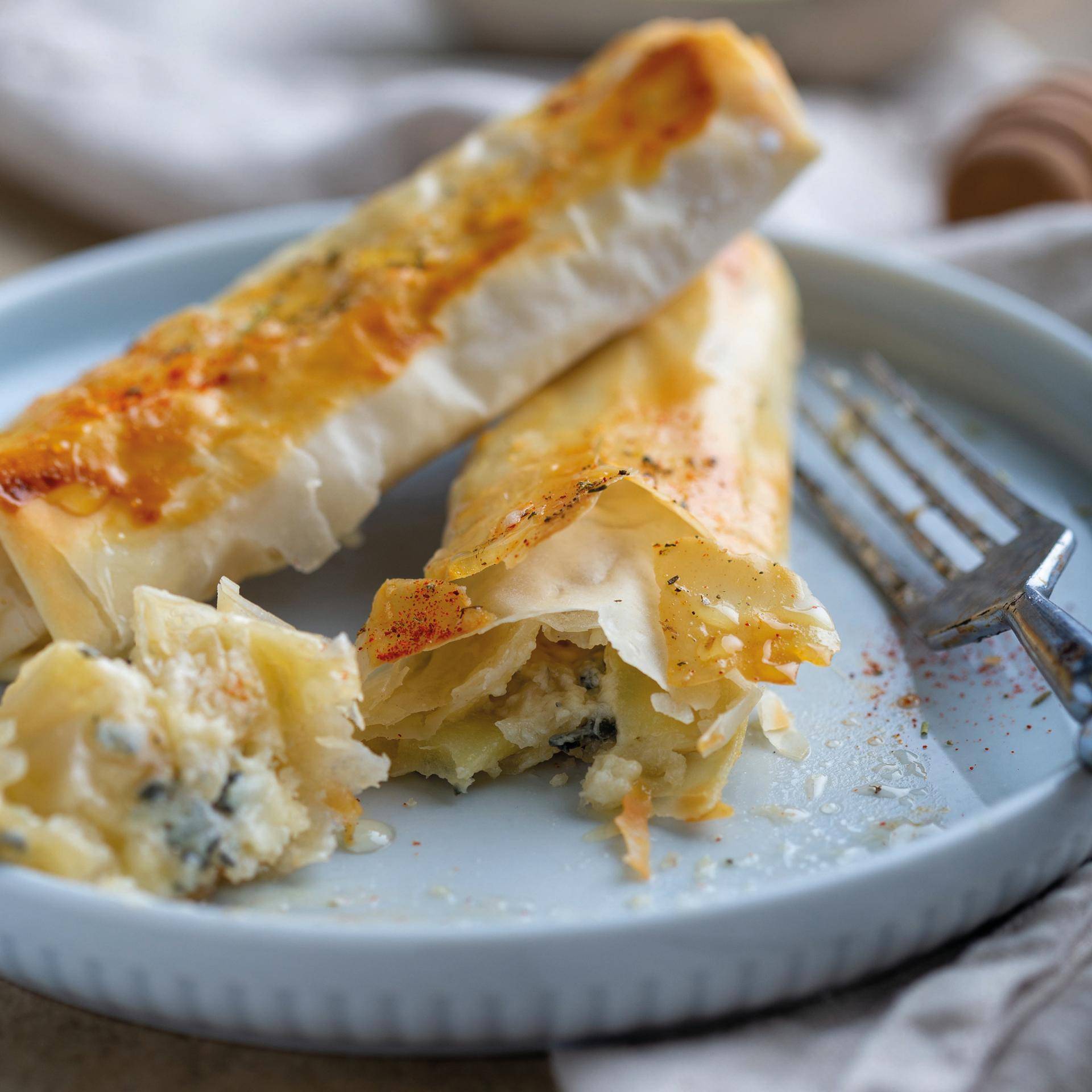 Filo závitky se sýrem feta - recept Dual EasyFry&Grill | Tefal