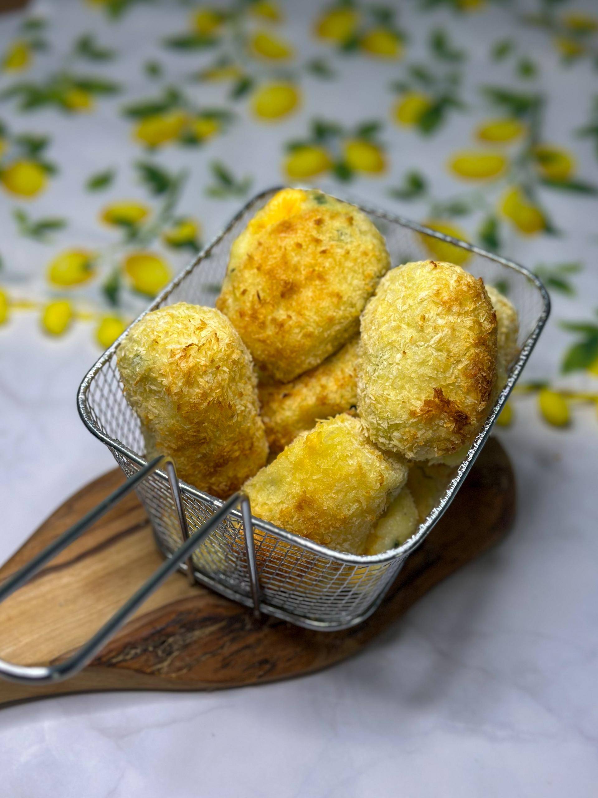 Krokety s cheddarem a jalapeño papričkami - recept EASY FRY & GRILL 2 in 1 MECHANICAL | Tefal
