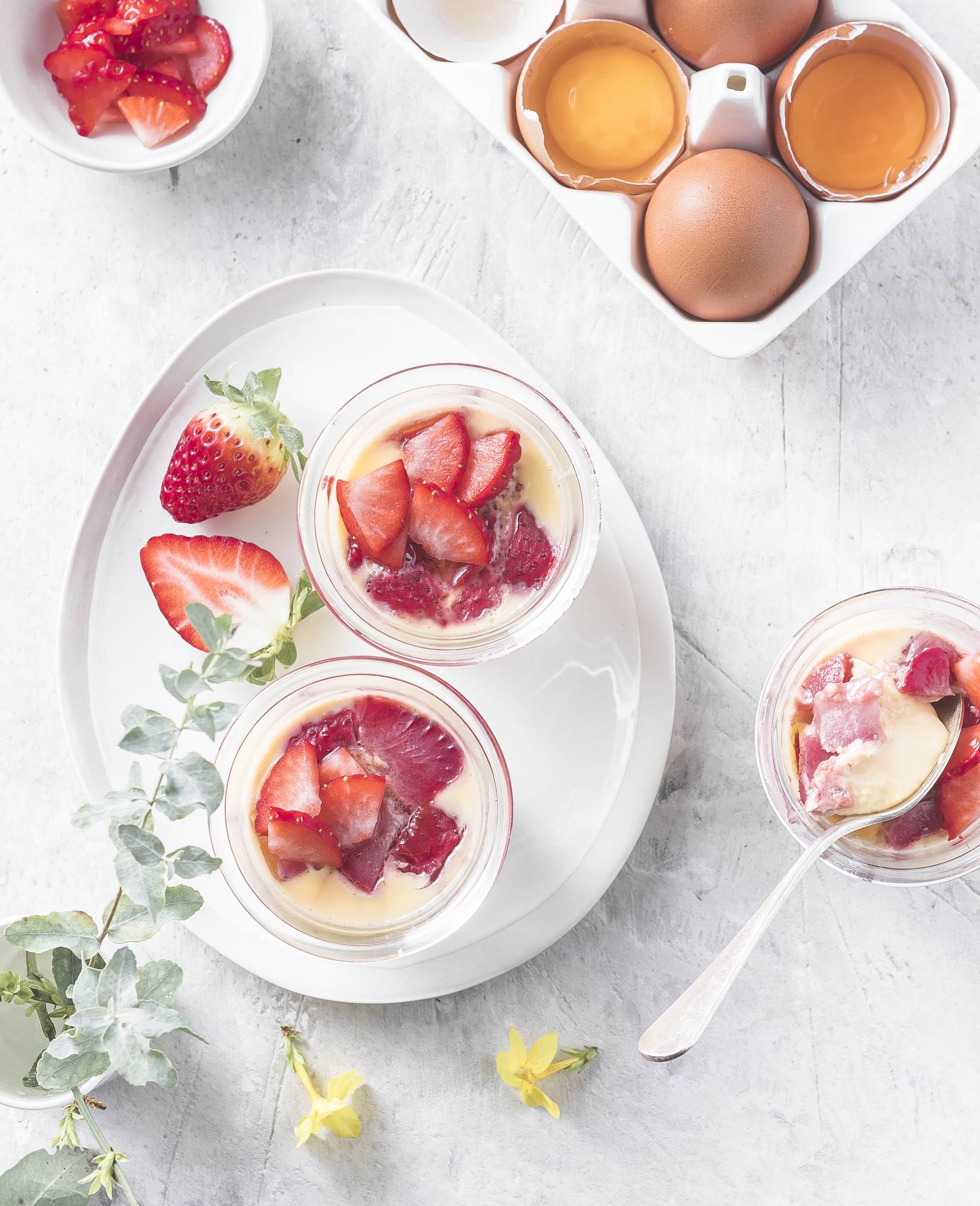 Strawberry egg creams - recept undefined | Tefal