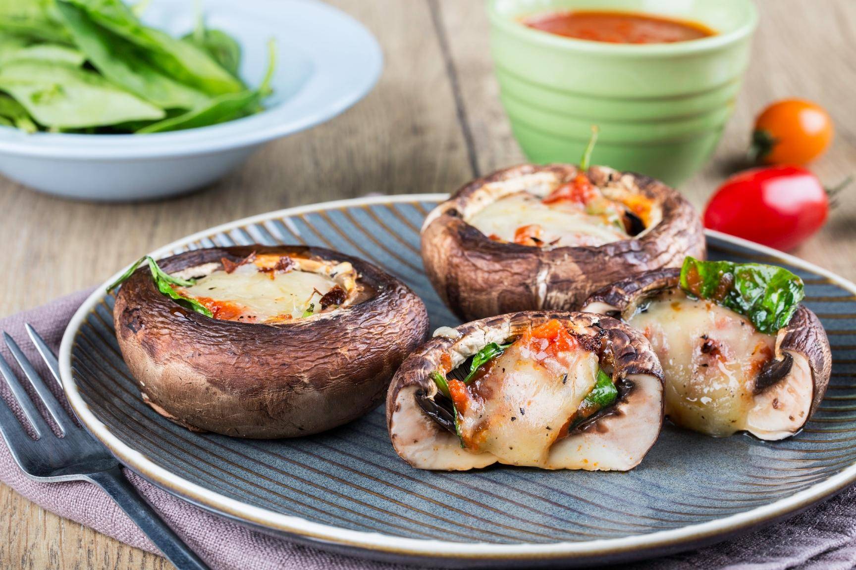 Plněné žampiony Portobello v pizza stylu - recept Optigrill Elite | Tefal