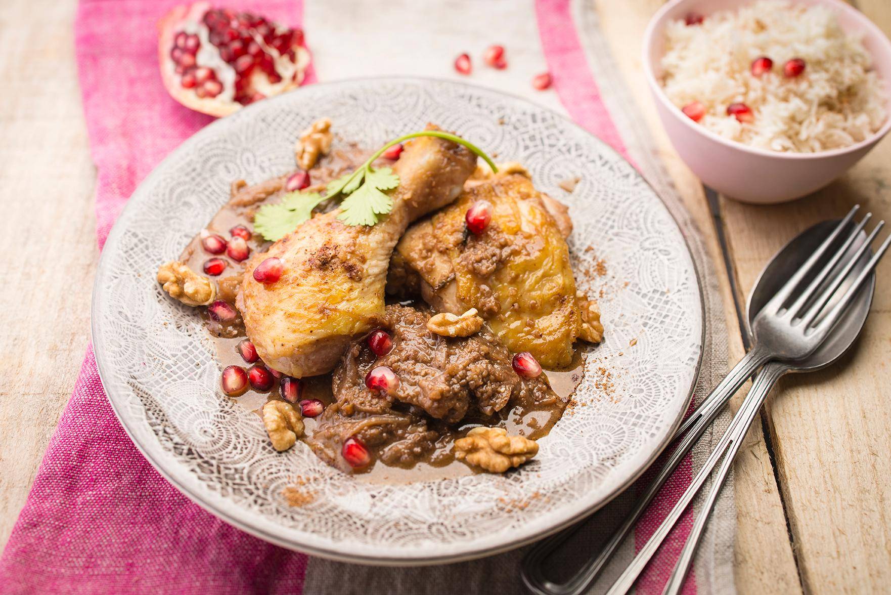 Kuře s granátovým jablkem a vlašskými ořechy - recept Cookeo | Tefal