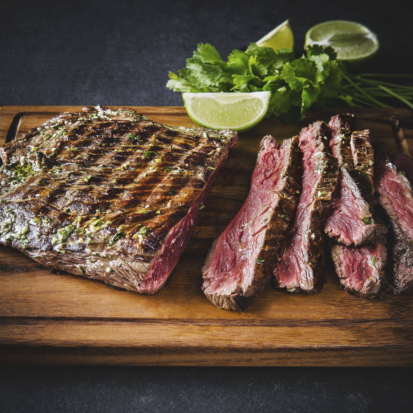 Marinovaný flank steak s limetkou a koriandrem - recept undefined | Tefal