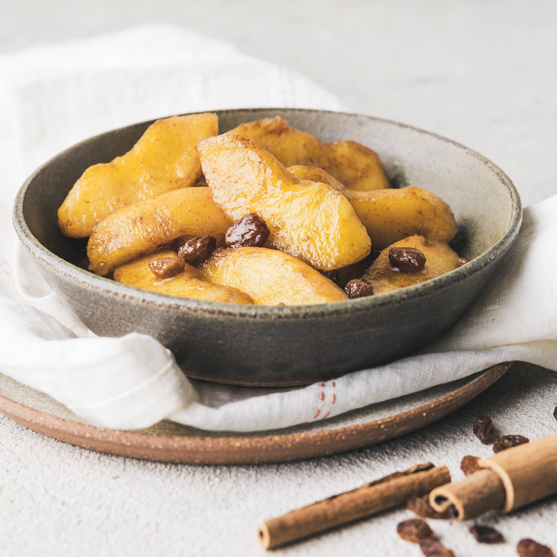 *Pommes cuites sous vide à la cannelle - recept undefined | Tefal