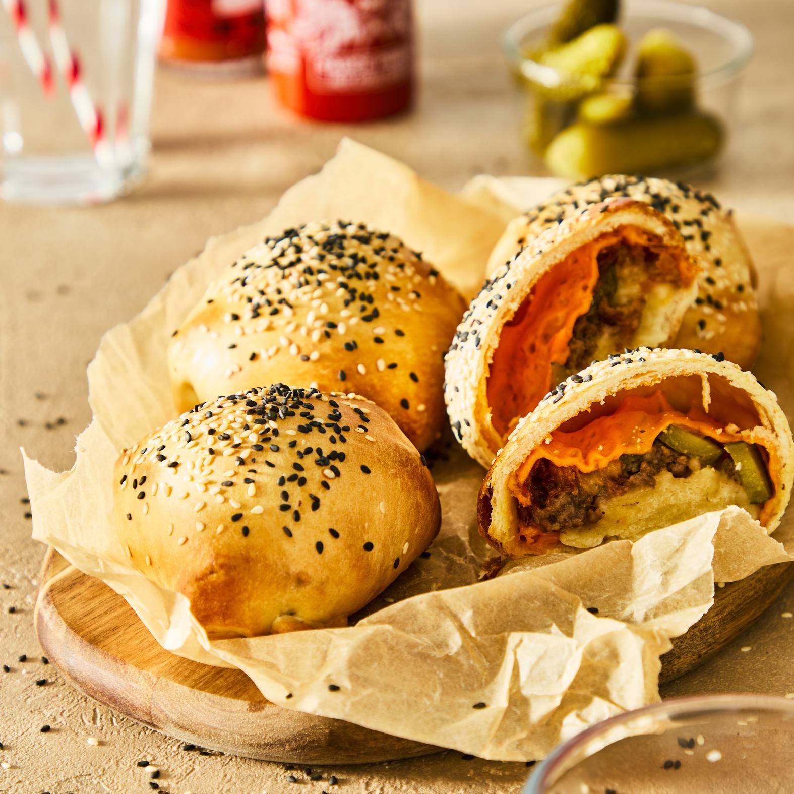 Překvapivý burger s houskou - recept Easy Fry Max | Tefal