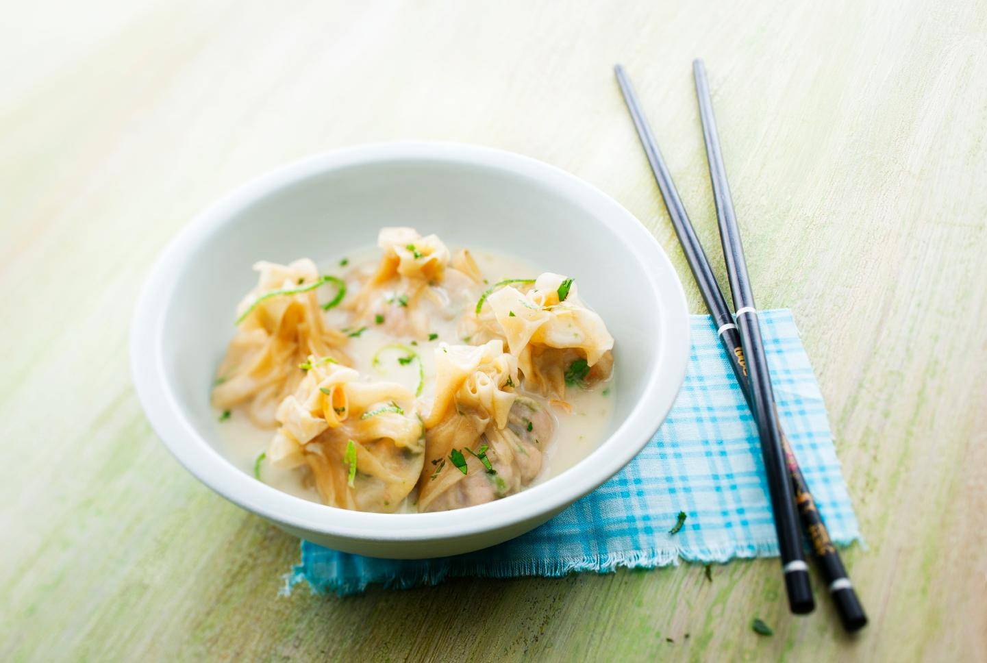 Taštičky wonton s krevetami a zázvorem - recept Cookeo | Tefal