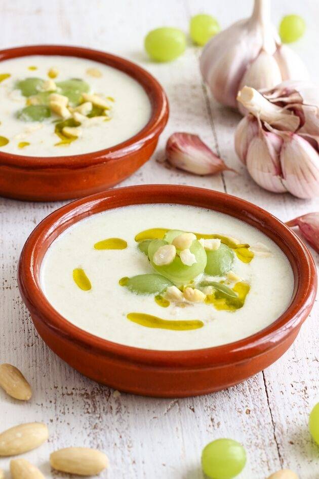 Jemné andaluské gazpacho s mandlemi a česnekem - recept Blen Up | Tefal